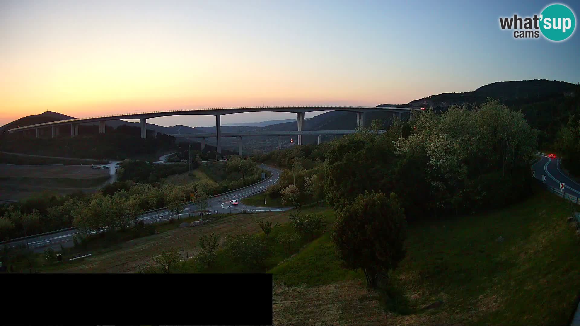 Web kamera Črni Kal Viadukt – pogled sa Viki Burgerja