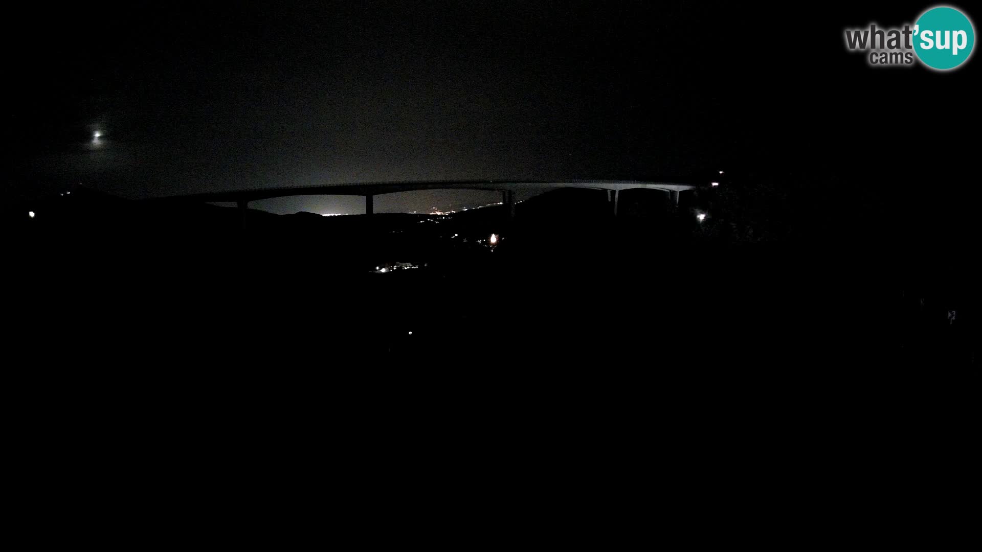 Webcam Črni Kal Viaduct – view from Viki Burger