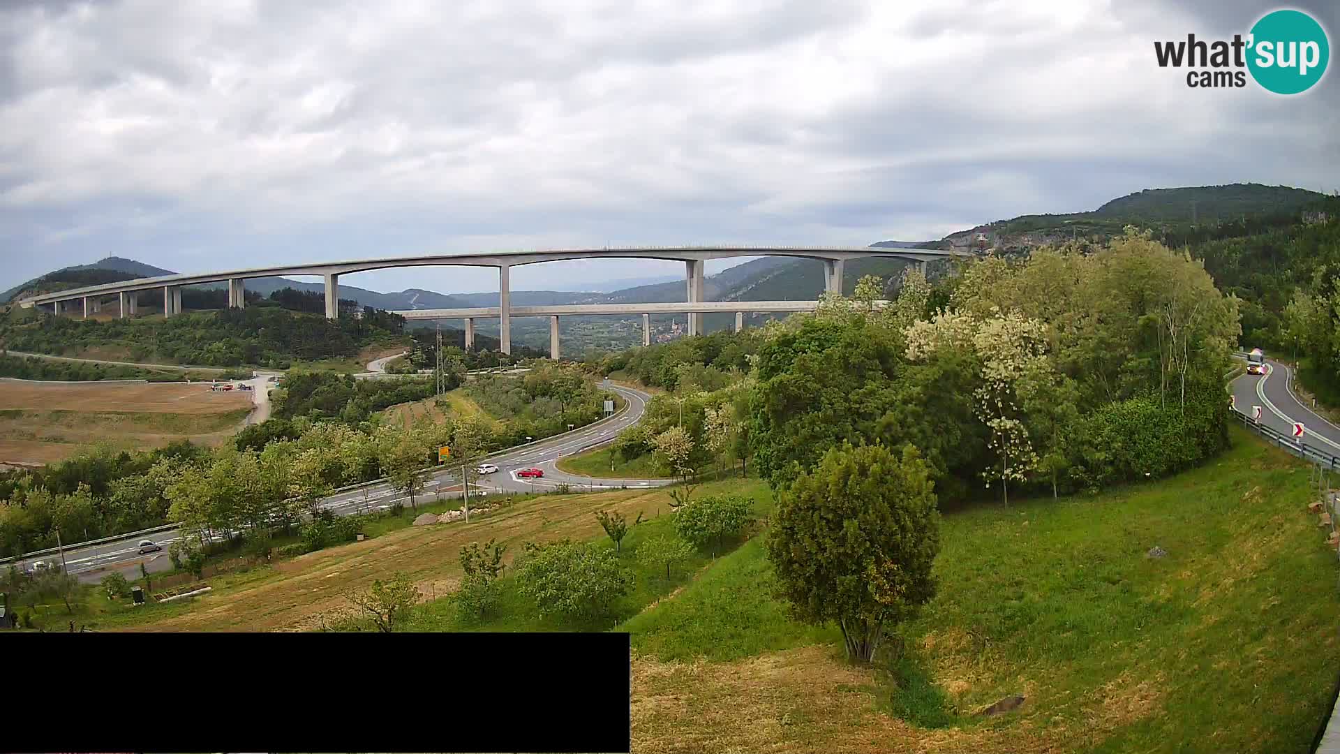 Webcam Črni Kal Viadukt – Viki Burger