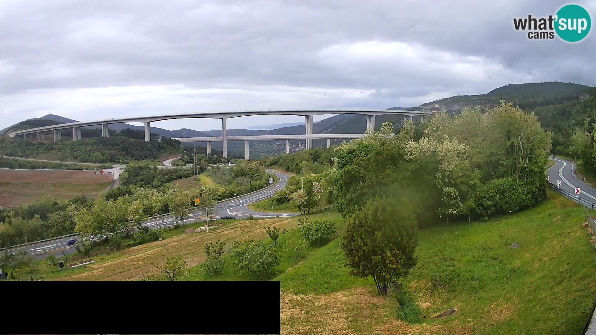 Web kamera Črni Kal Viadukt – pogled sa Viki Burgerja
