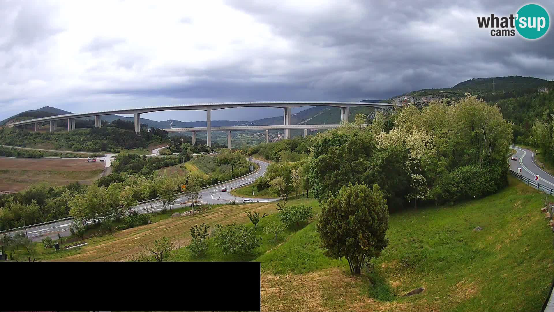 Webcam Črni Kal Viaduct – view from Viki Burger
