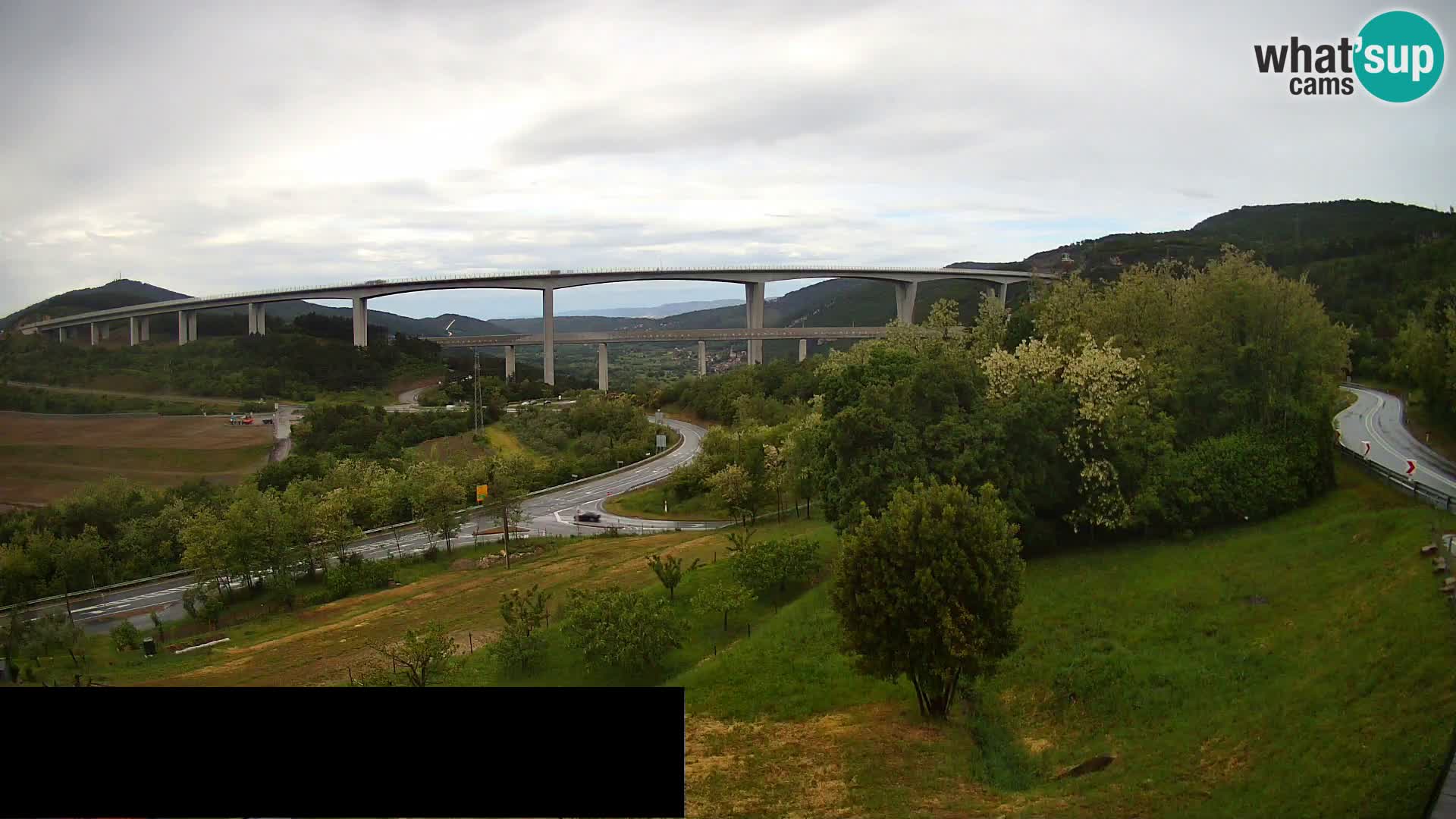 Webcam Črni Kal Viadukt – Viki Burger
