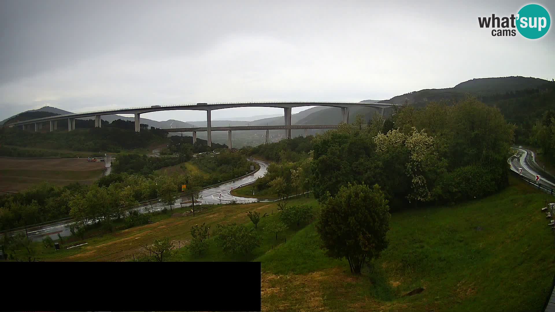Kamera v živo Črni Kal Viadukt – pogled z Viki Burgerja