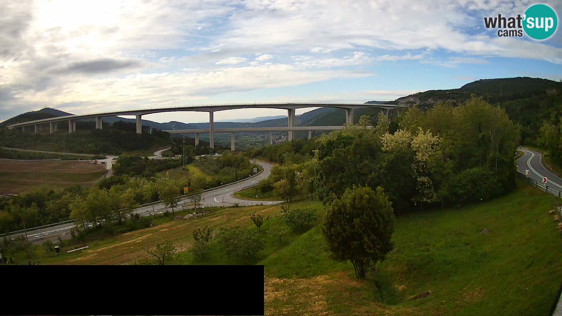 Camera en vivo Črni Kal Viaducto – Viki Burger