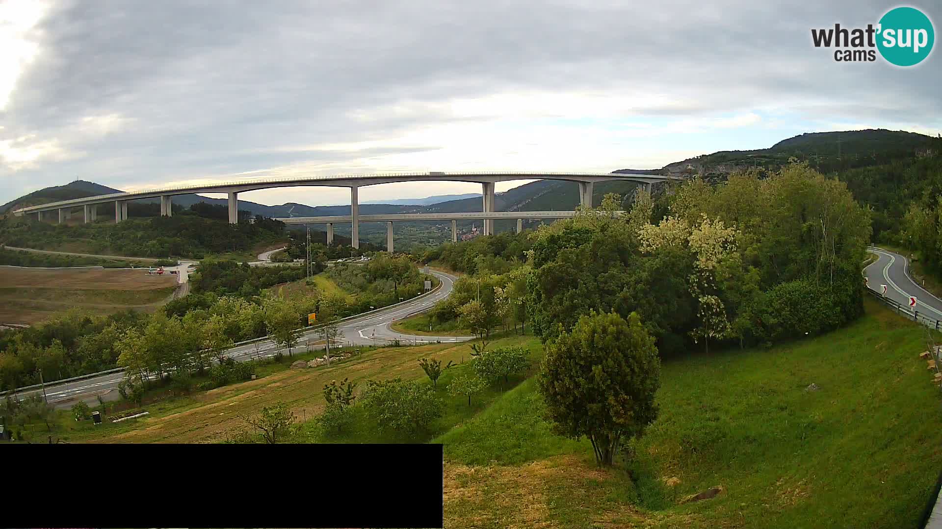 Webcam Črni Kal Viadukt – Viki Burger