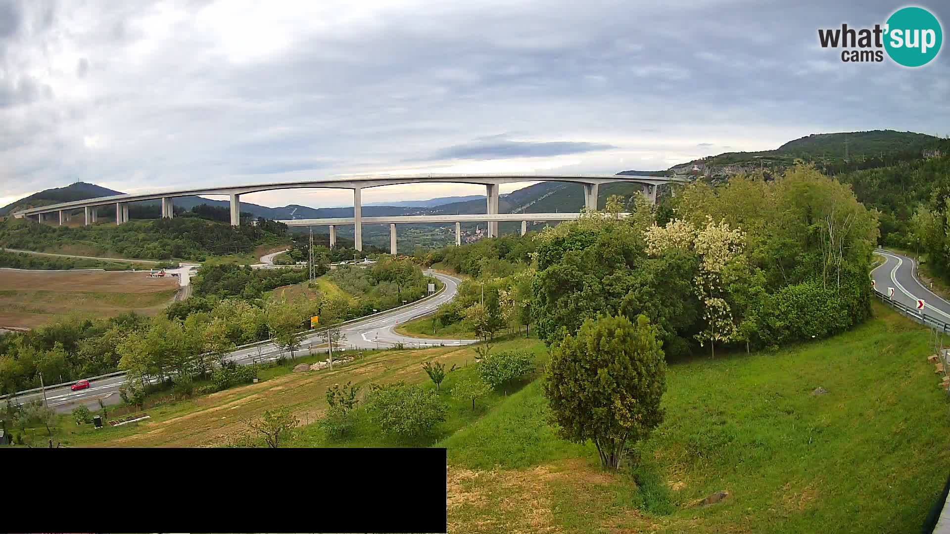 Livecam  Črni Kal Viadotto – panorama dal Viki Burger
