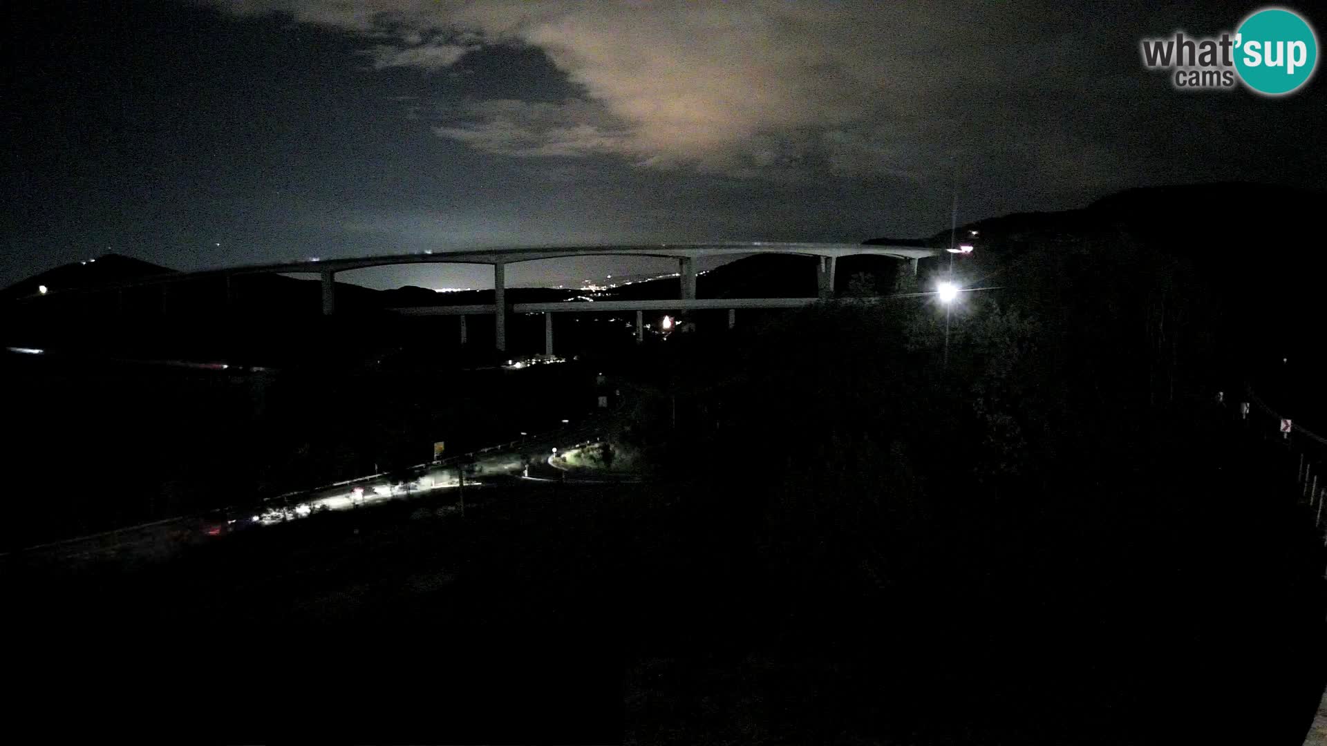 Webcam Črni Kal Viaduct – view from Viki Burger