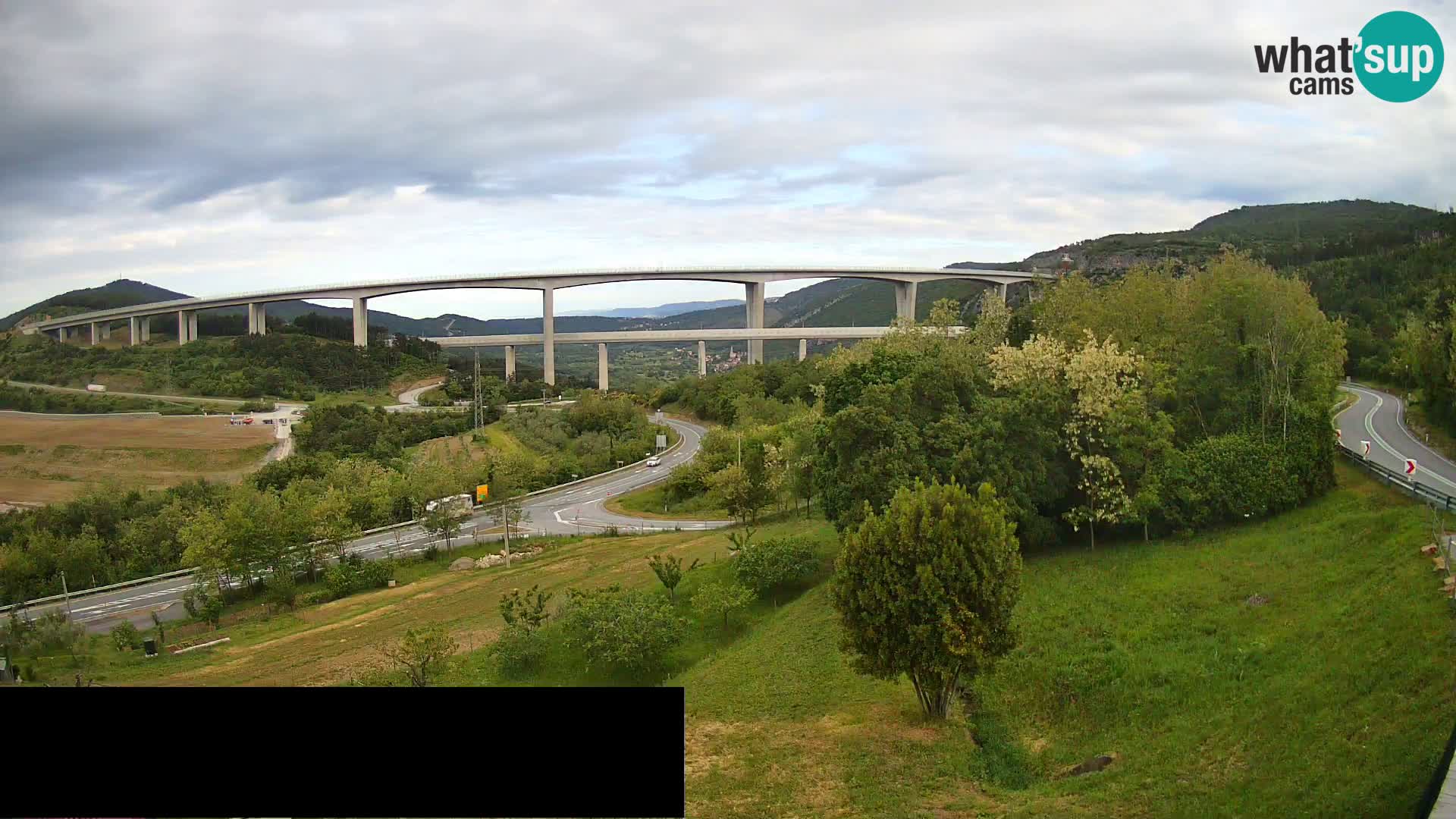 Webcam Črni Kal Viaduct – view from Viki Burger