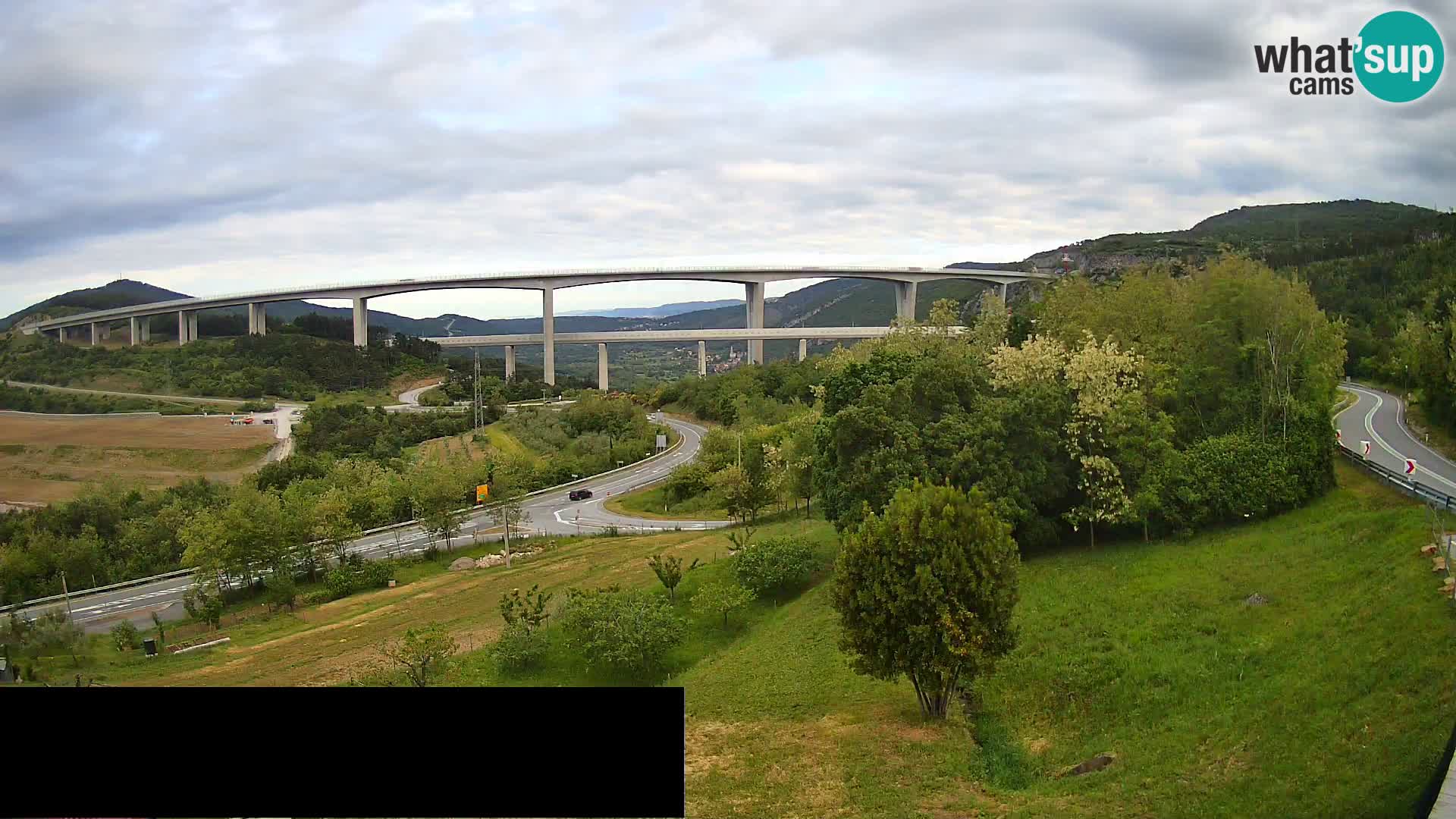 Web kamera Črni Kal Viadukt – pogled sa Viki Burgerja