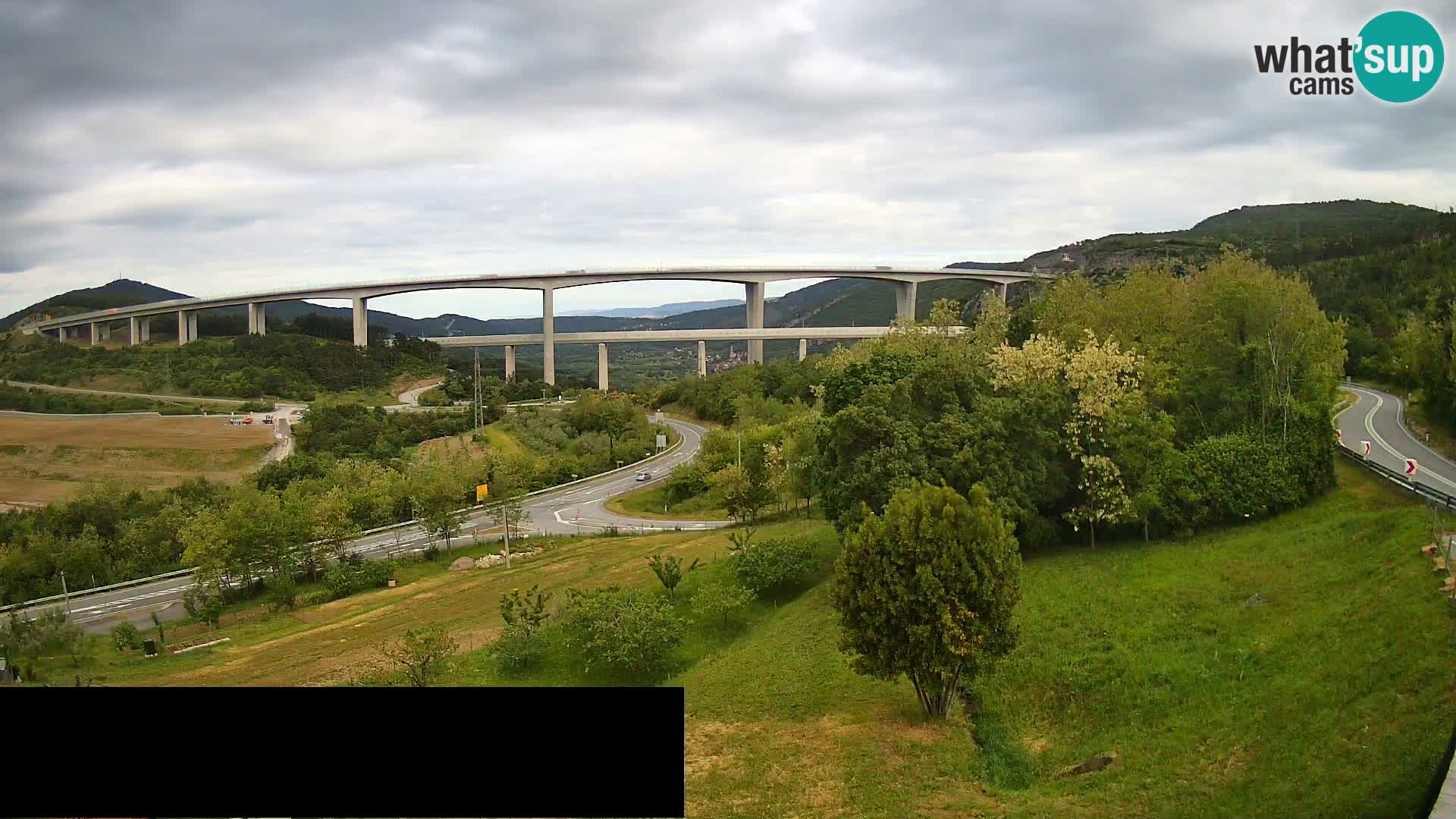Webcam Črni Kal Viaduct – view from Viki Burger