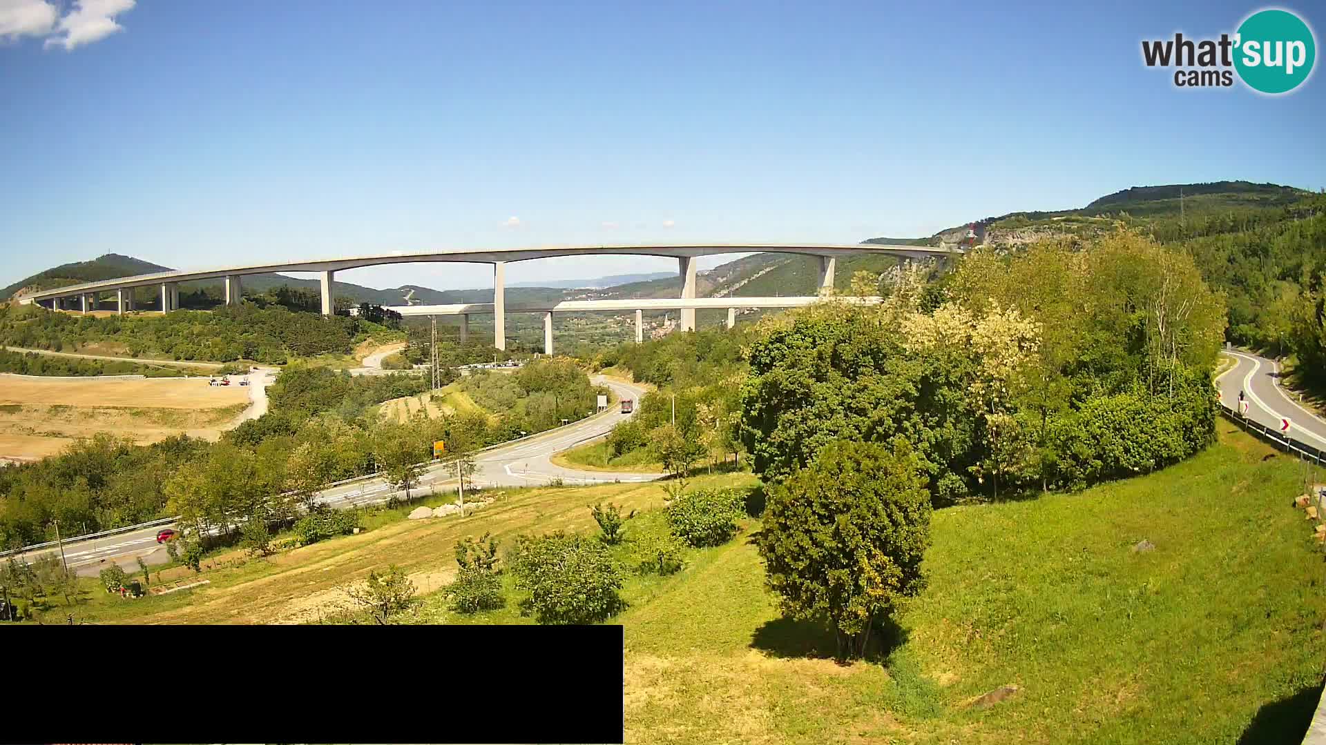 Kamera v živo Črni Kal Viadukt – pogled z Viki Burgerja