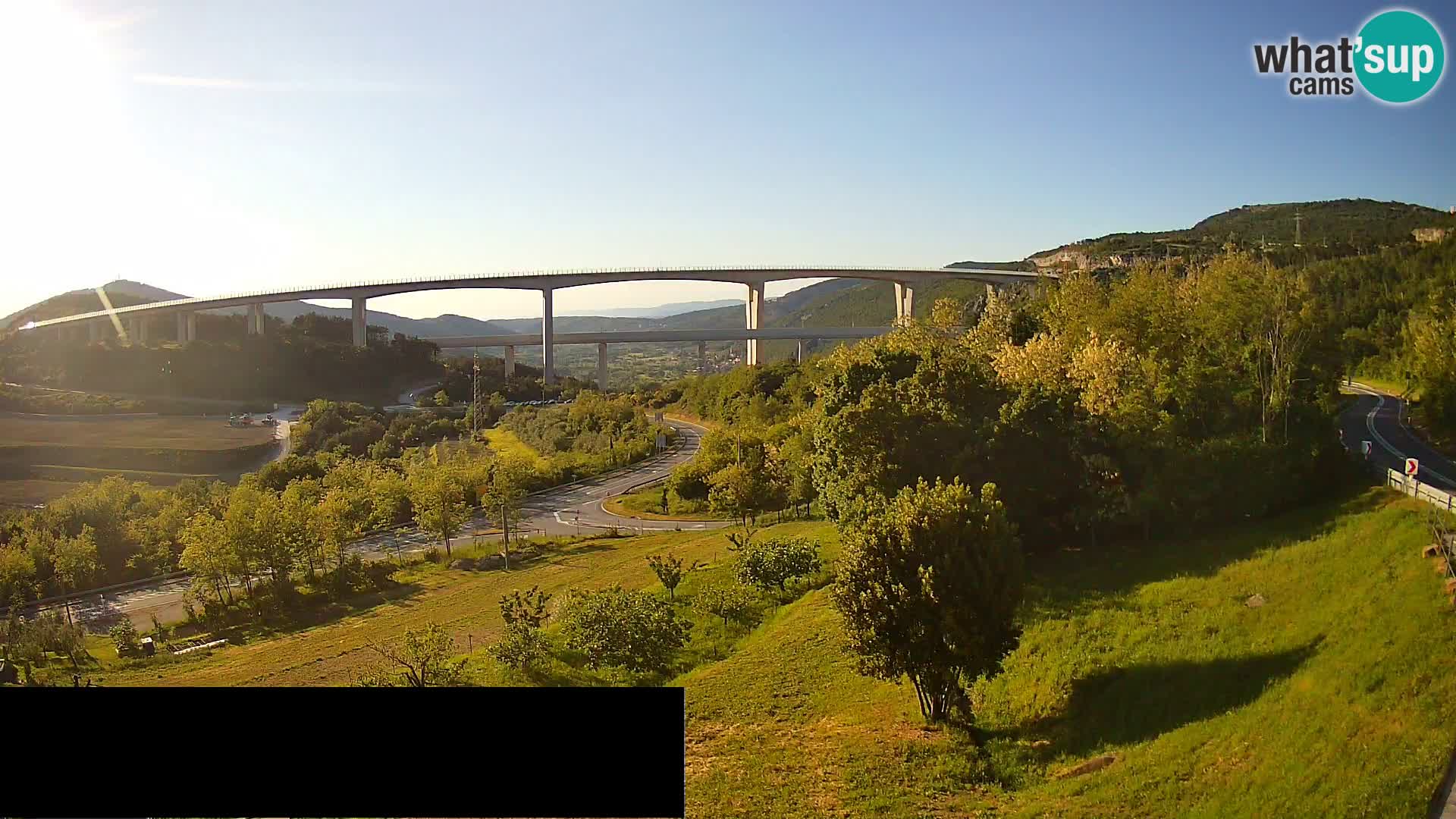 Webcam Črni Kal Viadukt – Viki Burger
