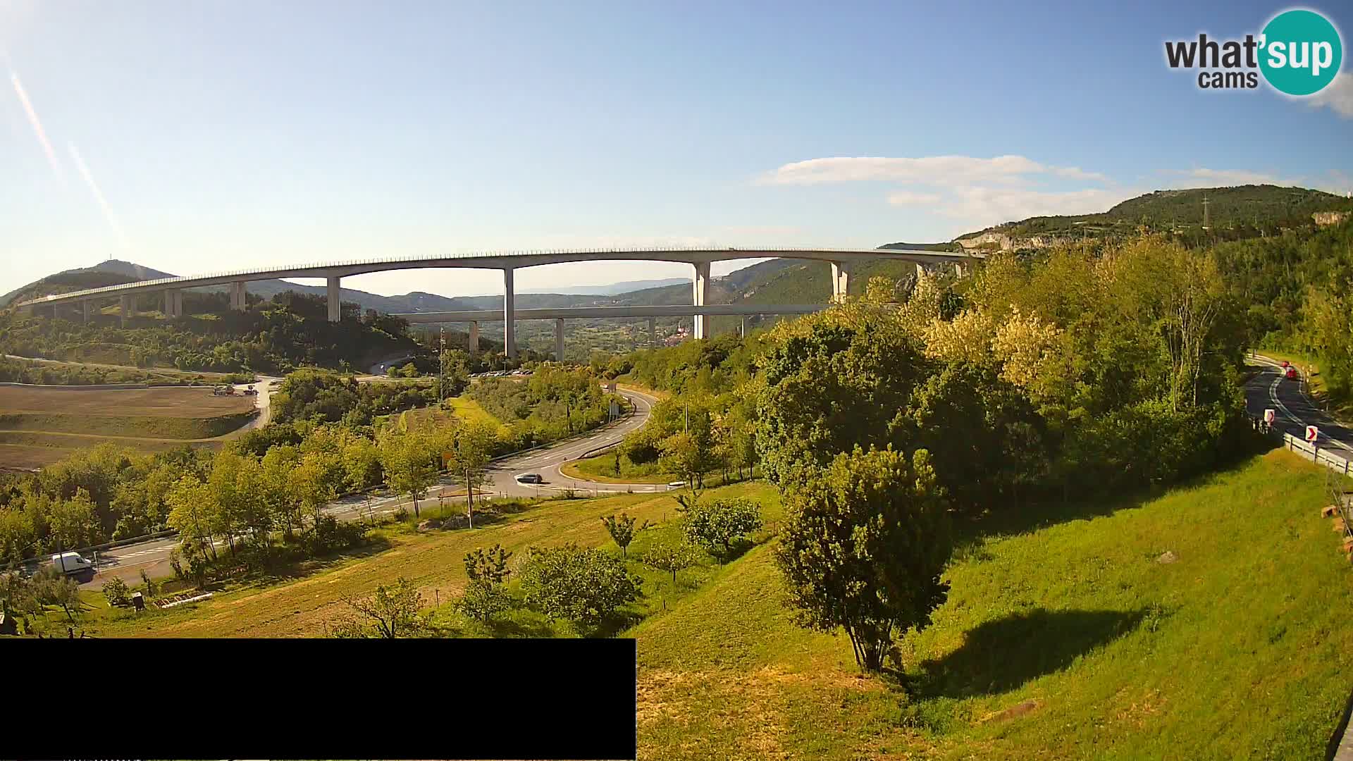 Webcam Črni Kal Viaduct – view from Viki Burger