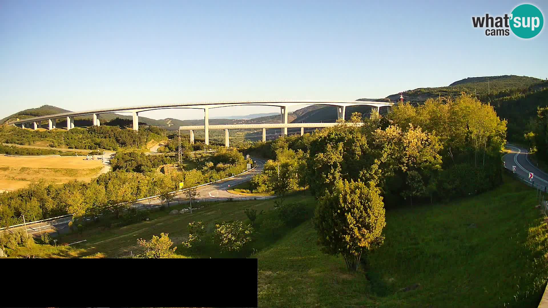 Livecam  Črni Kal Viadotto – panorama dal Viki Burger