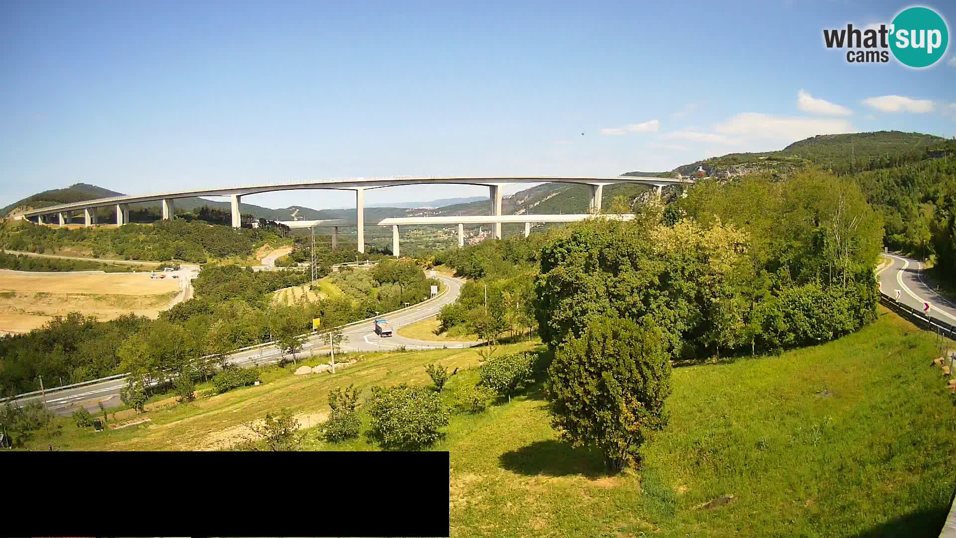 Kamera v živo Črni Kal Viadukt – pogled z Viki Burgerja
