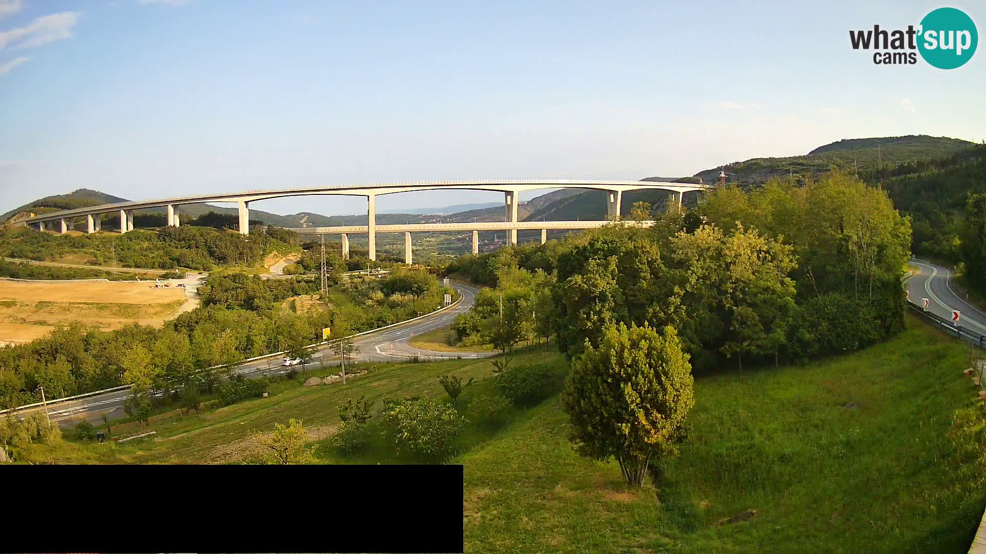 Livecam  Črni Kal Viadotto – panorama dal Viki Burger