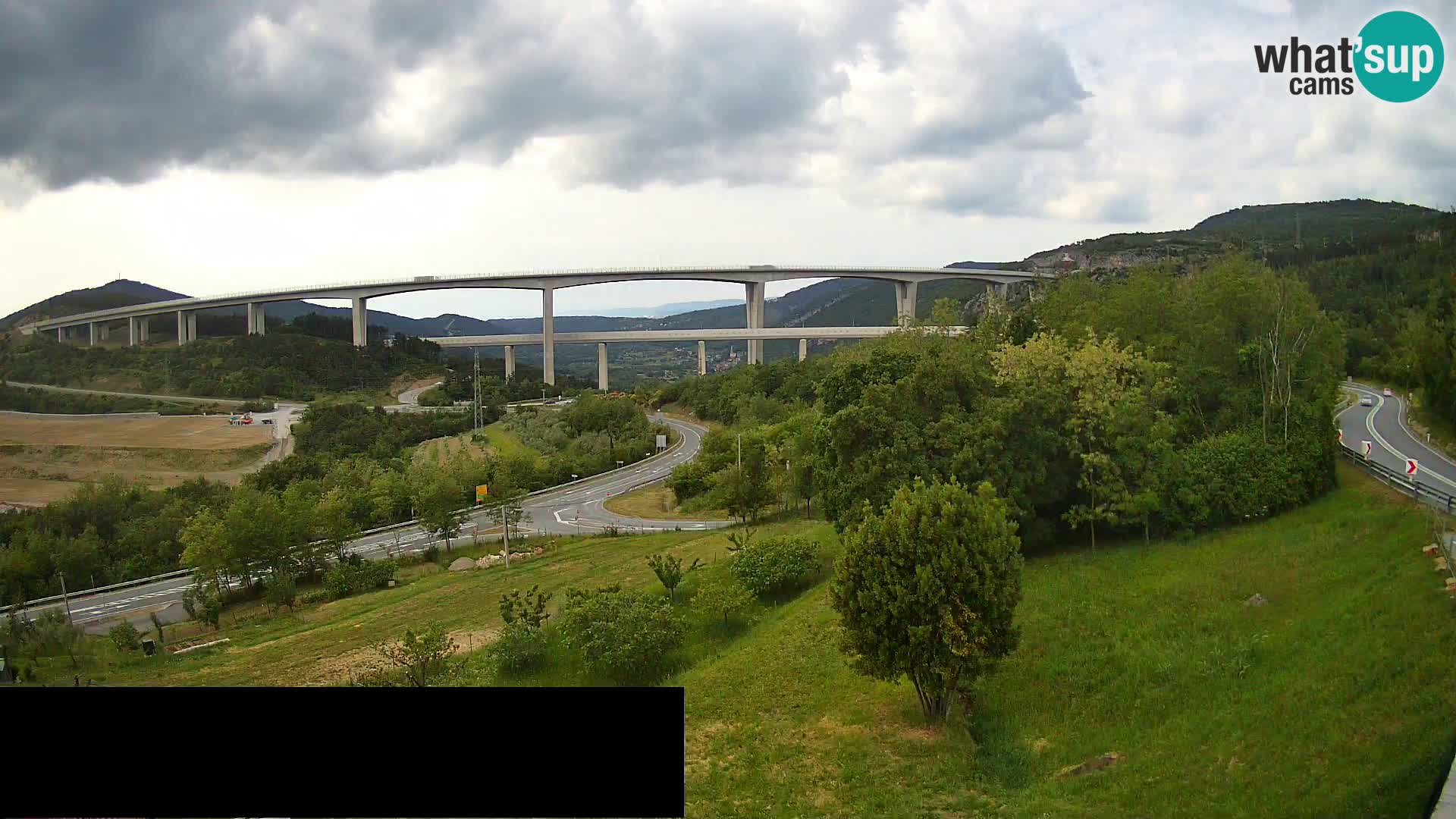 Web kamera Črni Kal Viadukt – pogled sa Viki Burgerja