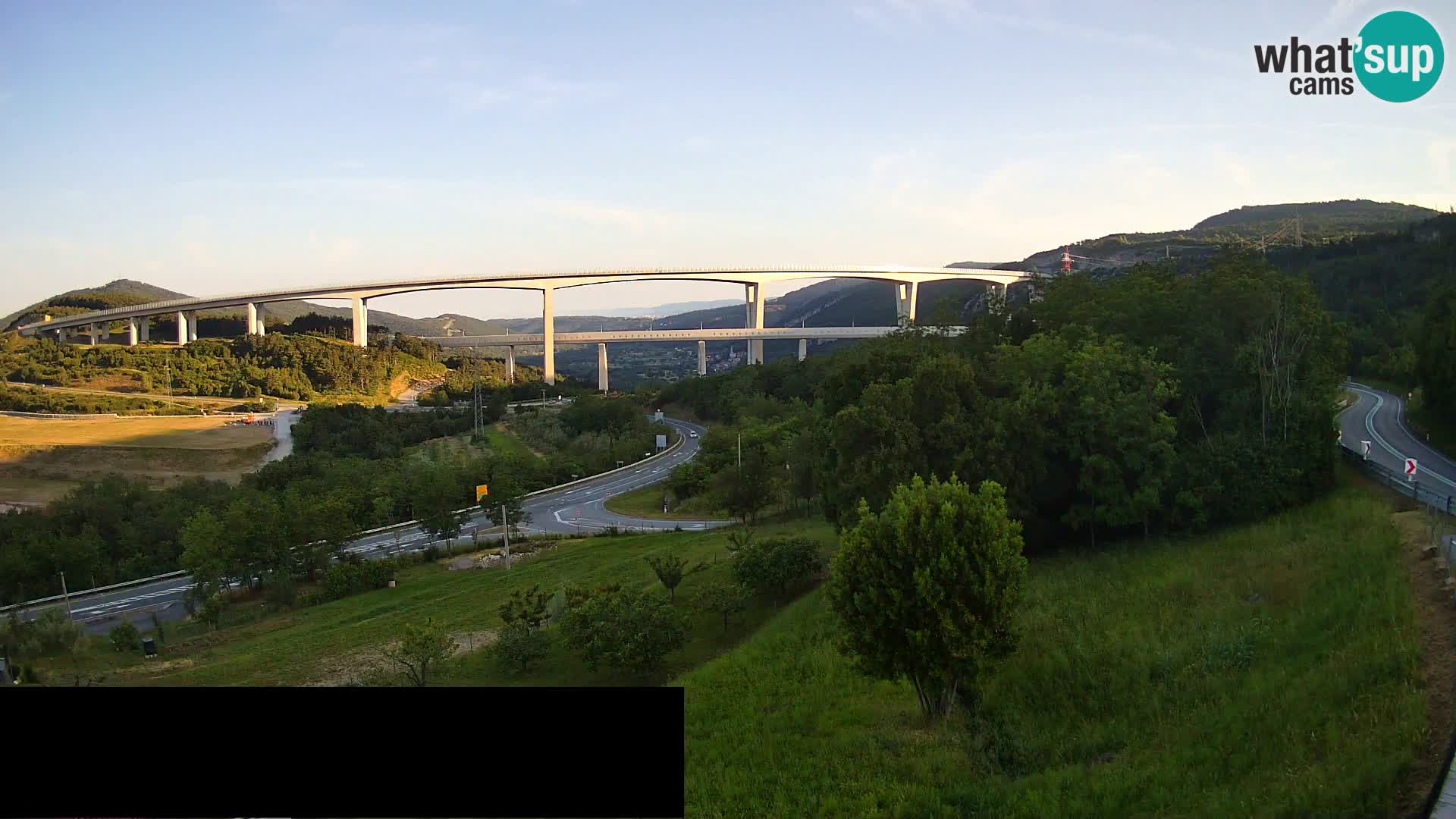 Camera en vivo Črni Kal Viaducto – Viki Burger