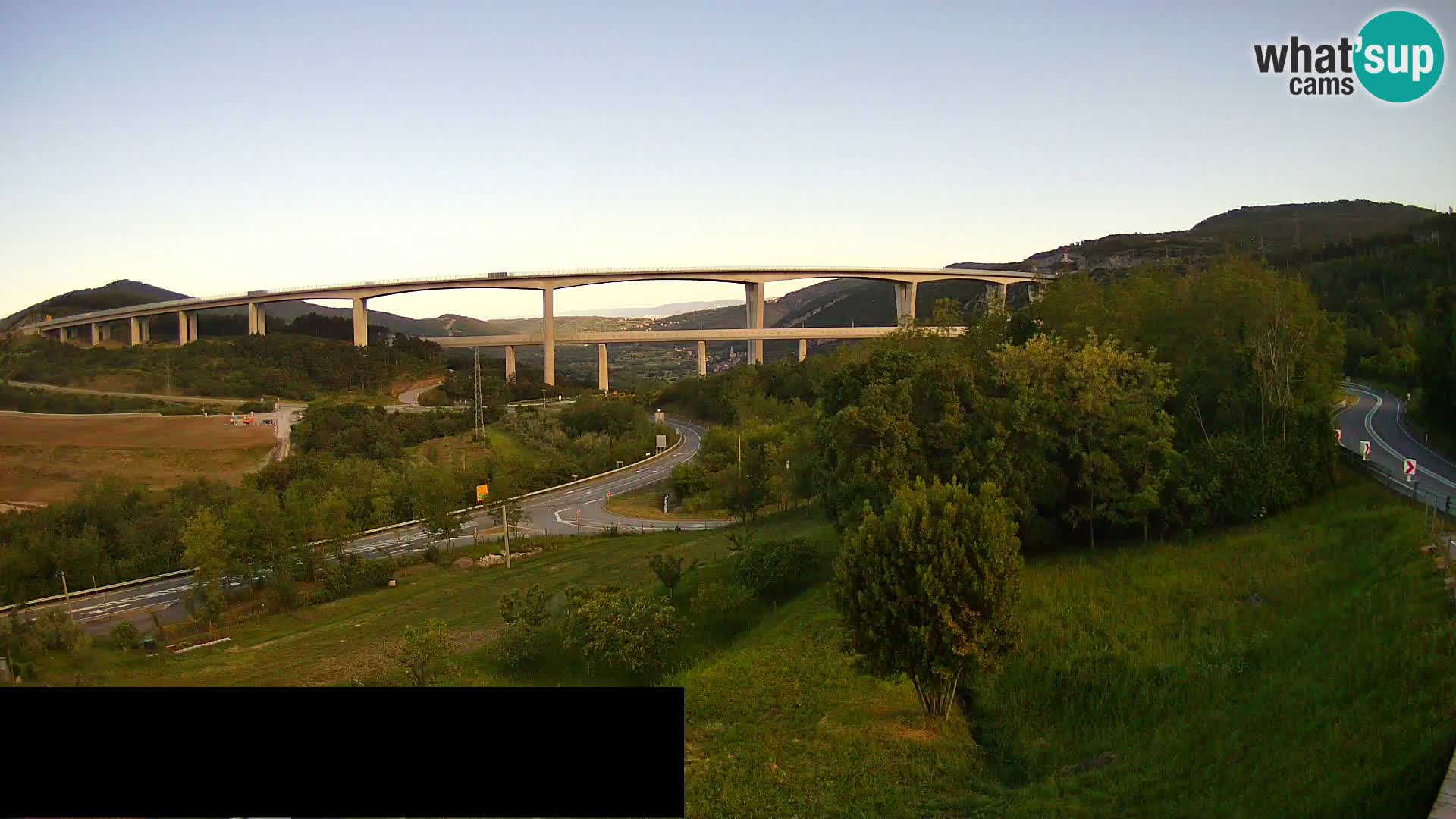 Livecam  Črni Kal Viadotto – panorama dal Viki Burger