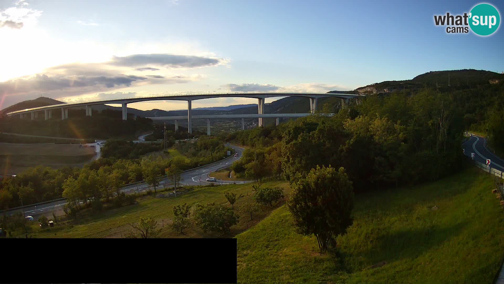 Livecam  Črni Kal Viadotto – panorama dal Viki Burger