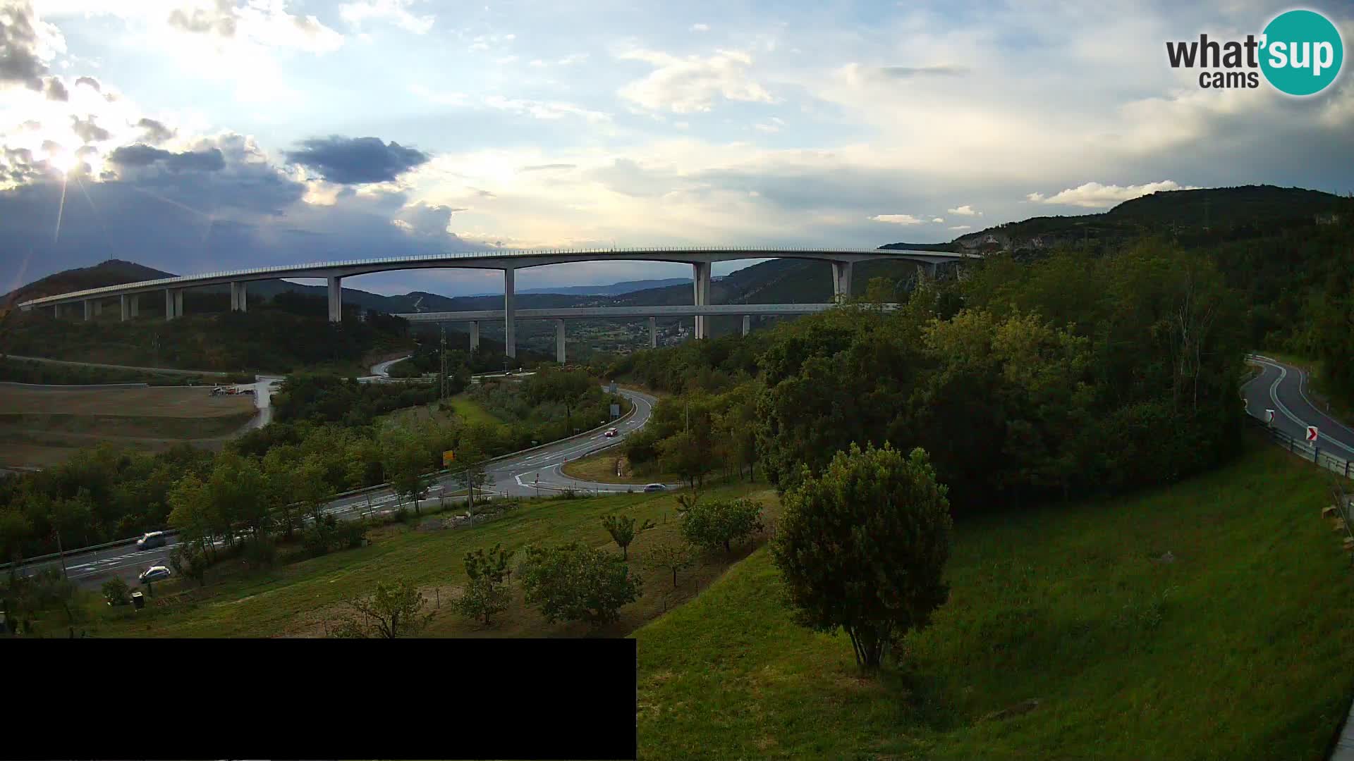 Livecam  Črni Kal Viadotto – panorama dal Viki Burger