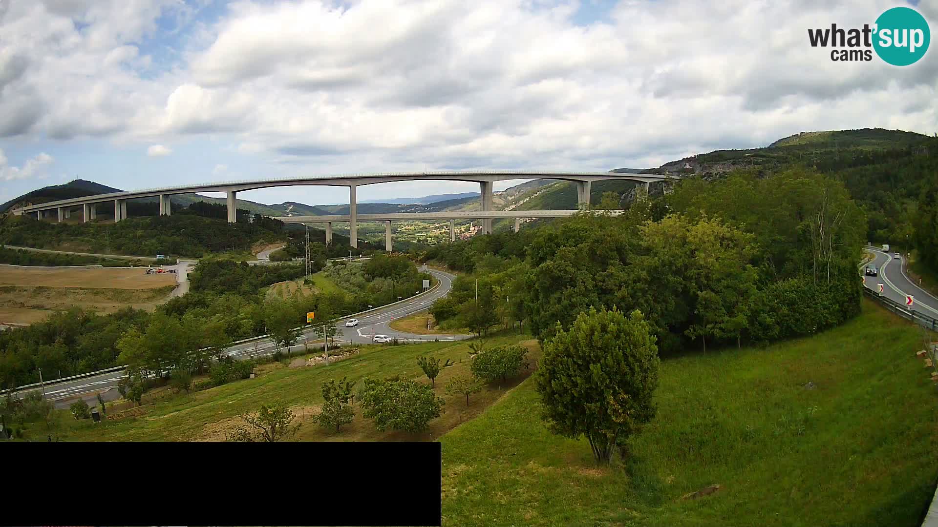 Live cam Črni Kal Viaduc – Viki Burger