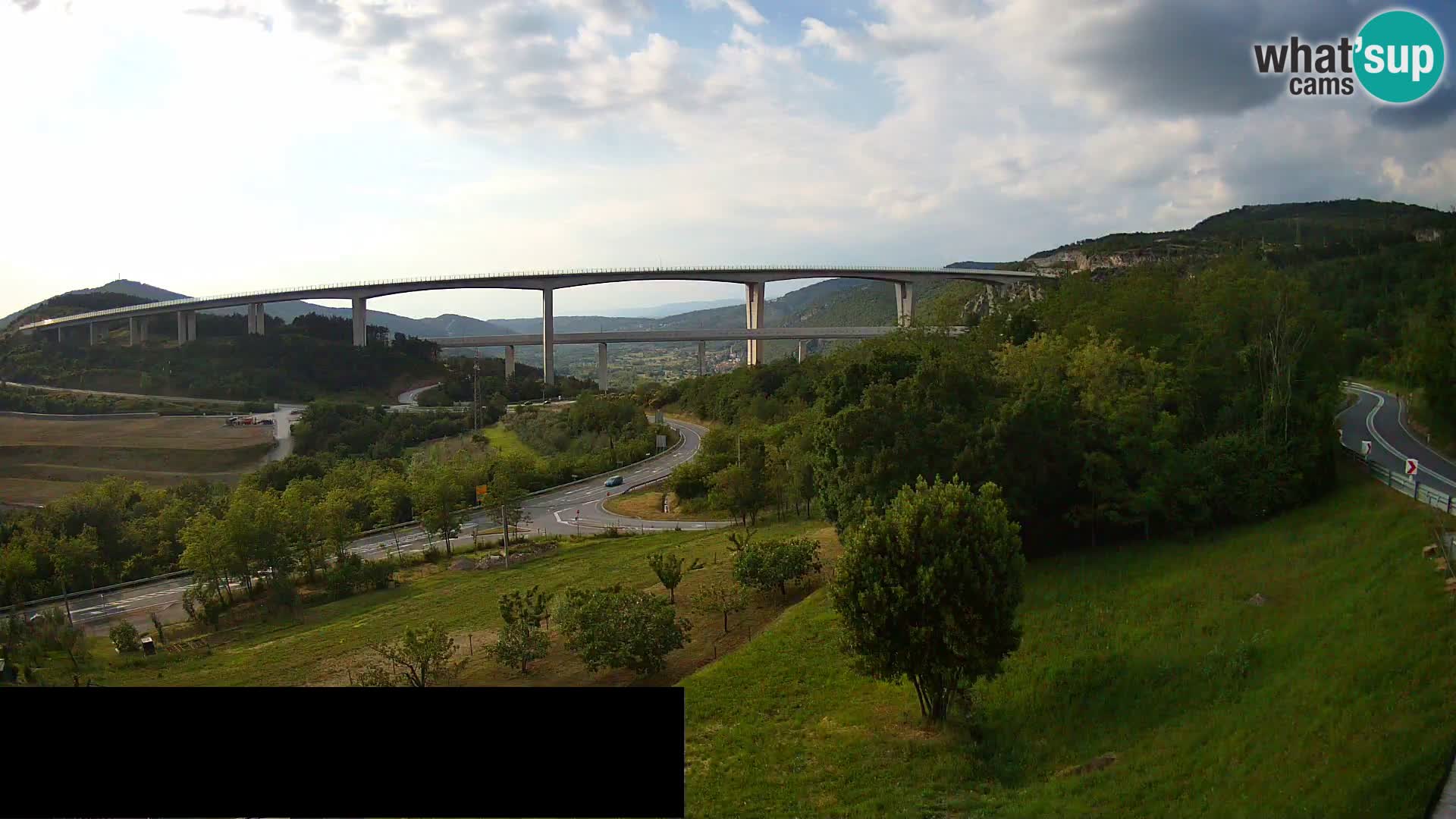 Live cam Črni Kal Viaduc – Viki Burger
