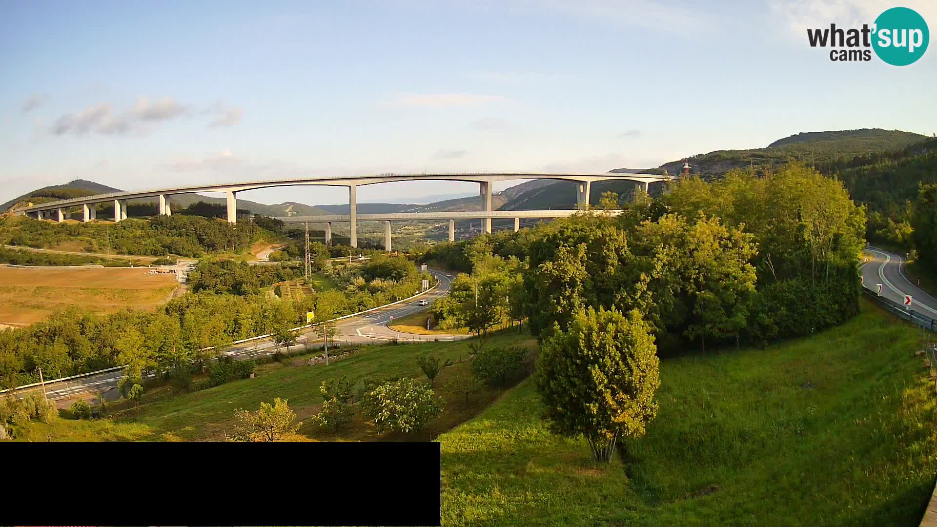Webcam Črni Kal Viaduct – view from Viki Burger