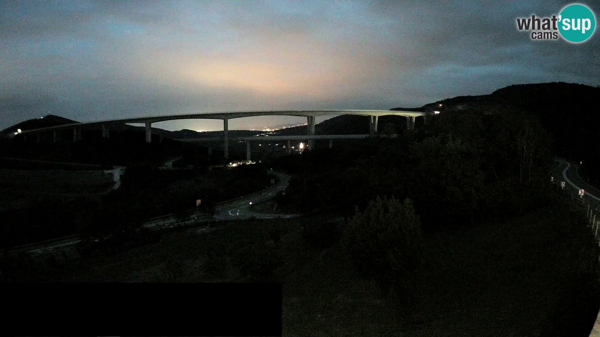Webcam Črni Kal Viaduct – view from Viki Burger