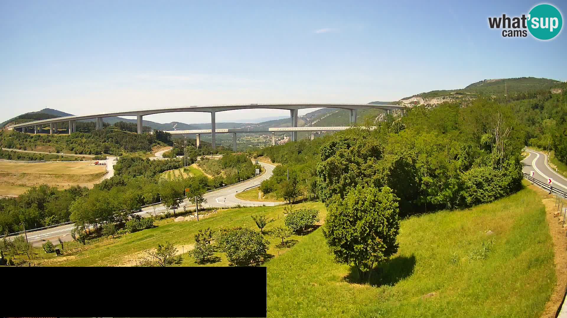 Webcam Črni Kal Viaduct – view from Viki Burger