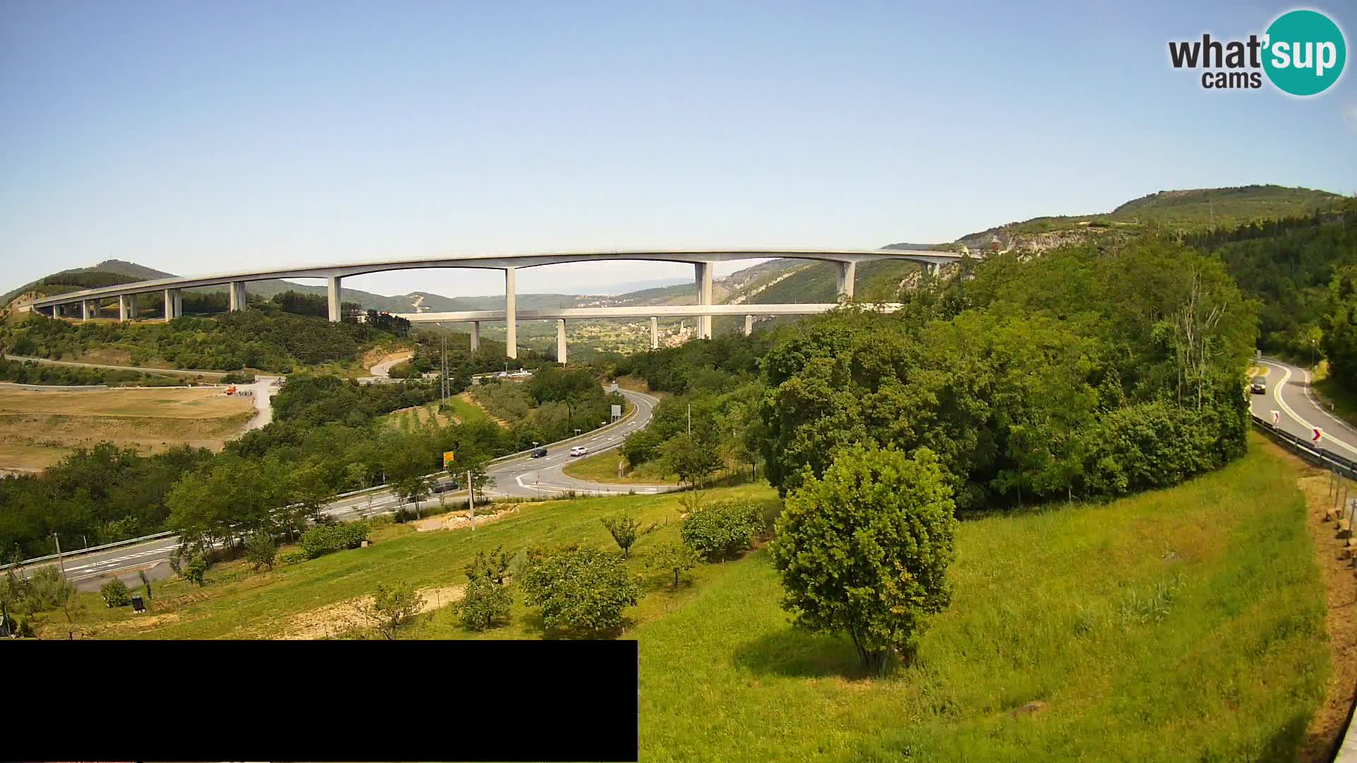 Webcam Črni Kal Viaduct – view from Viki Burger
