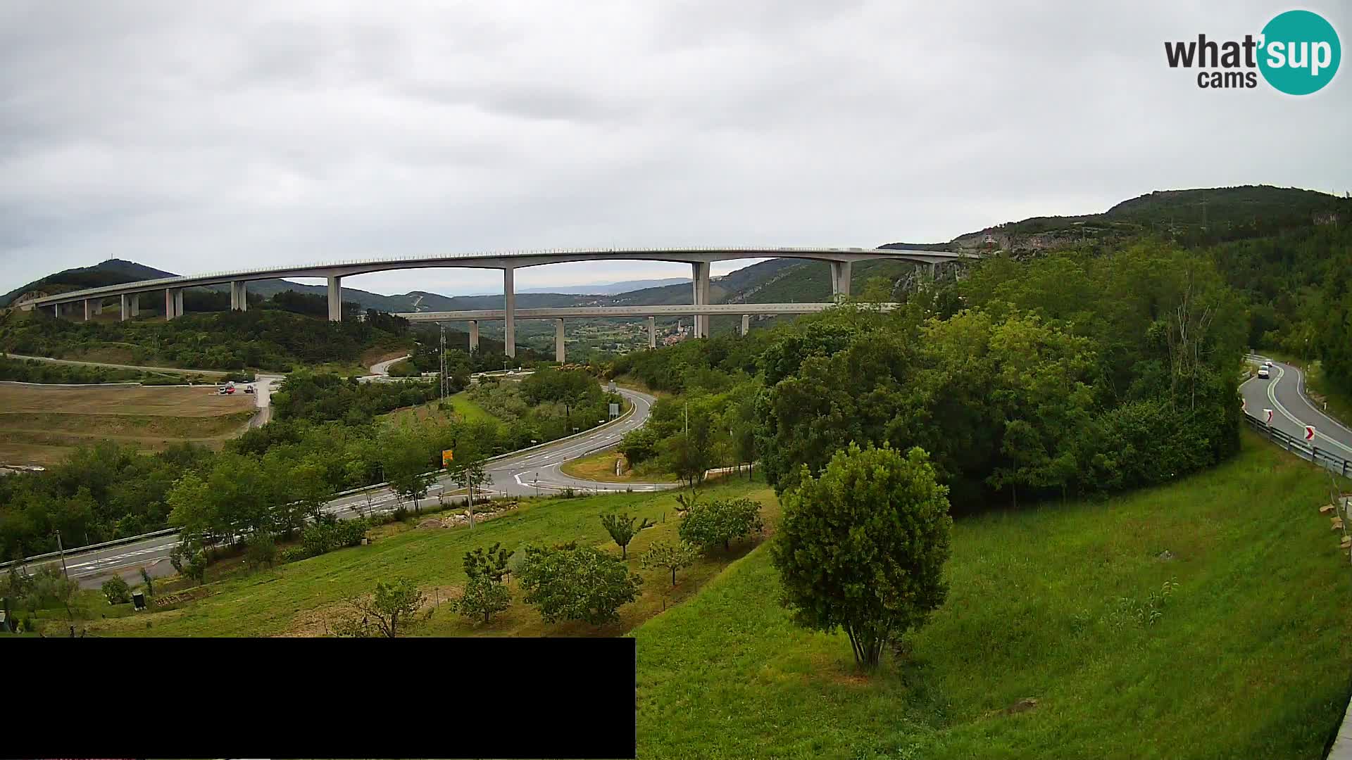 Camera en vivo Črni Kal Viaducto – Viki Burger