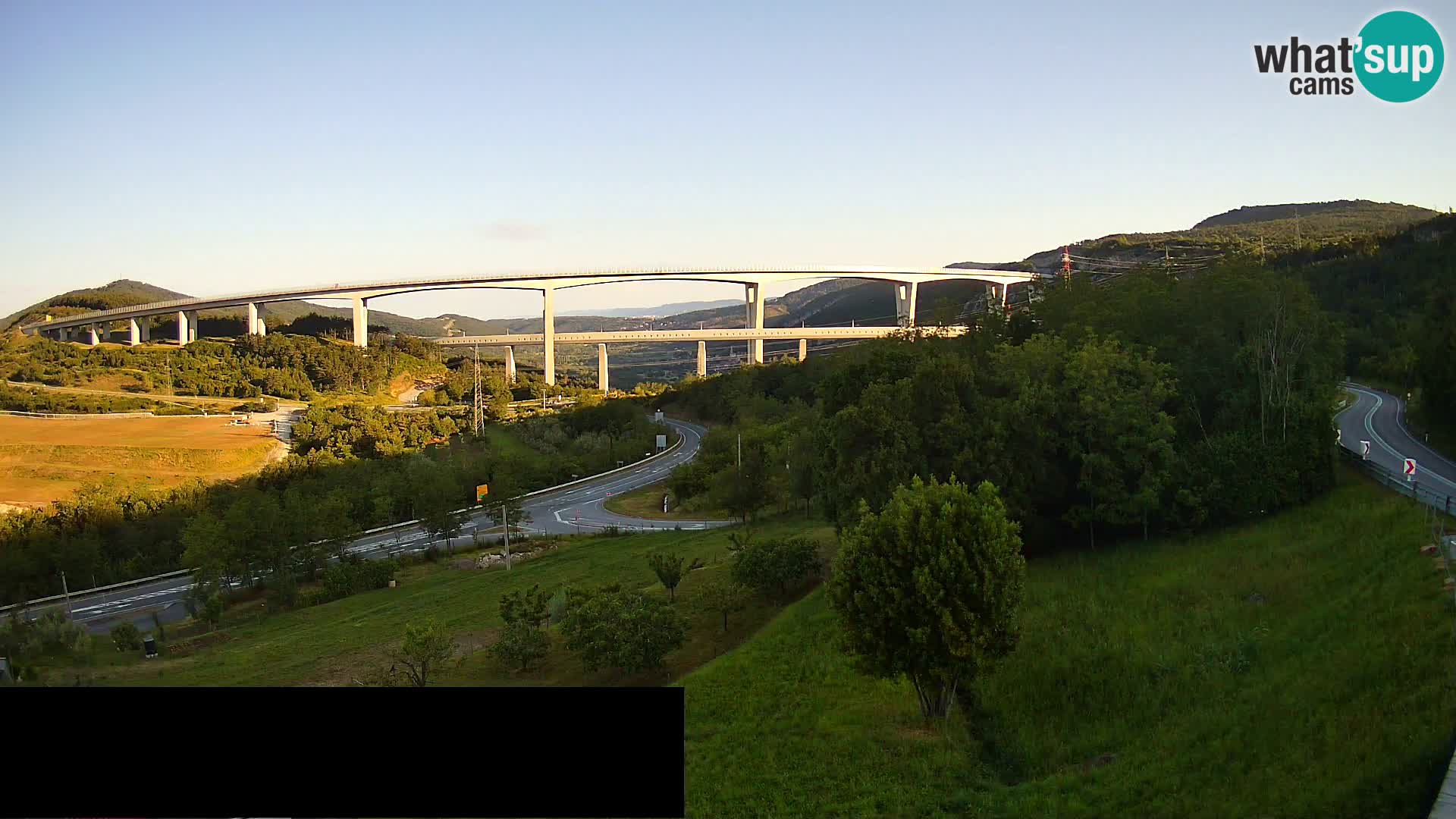 Camera en vivo Črni Kal Viaducto – Viki Burger