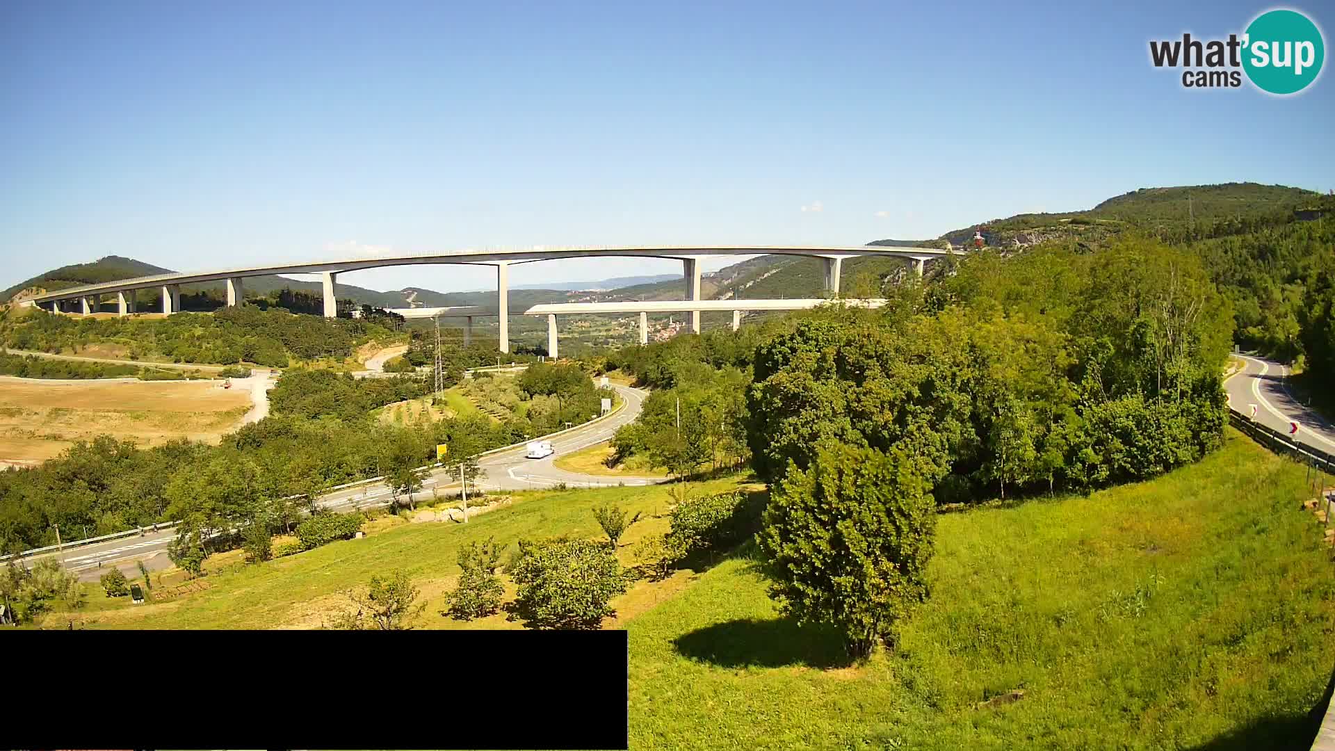 Kamera v živo Črni Kal Viadukt – pogled z Viki Burgerja