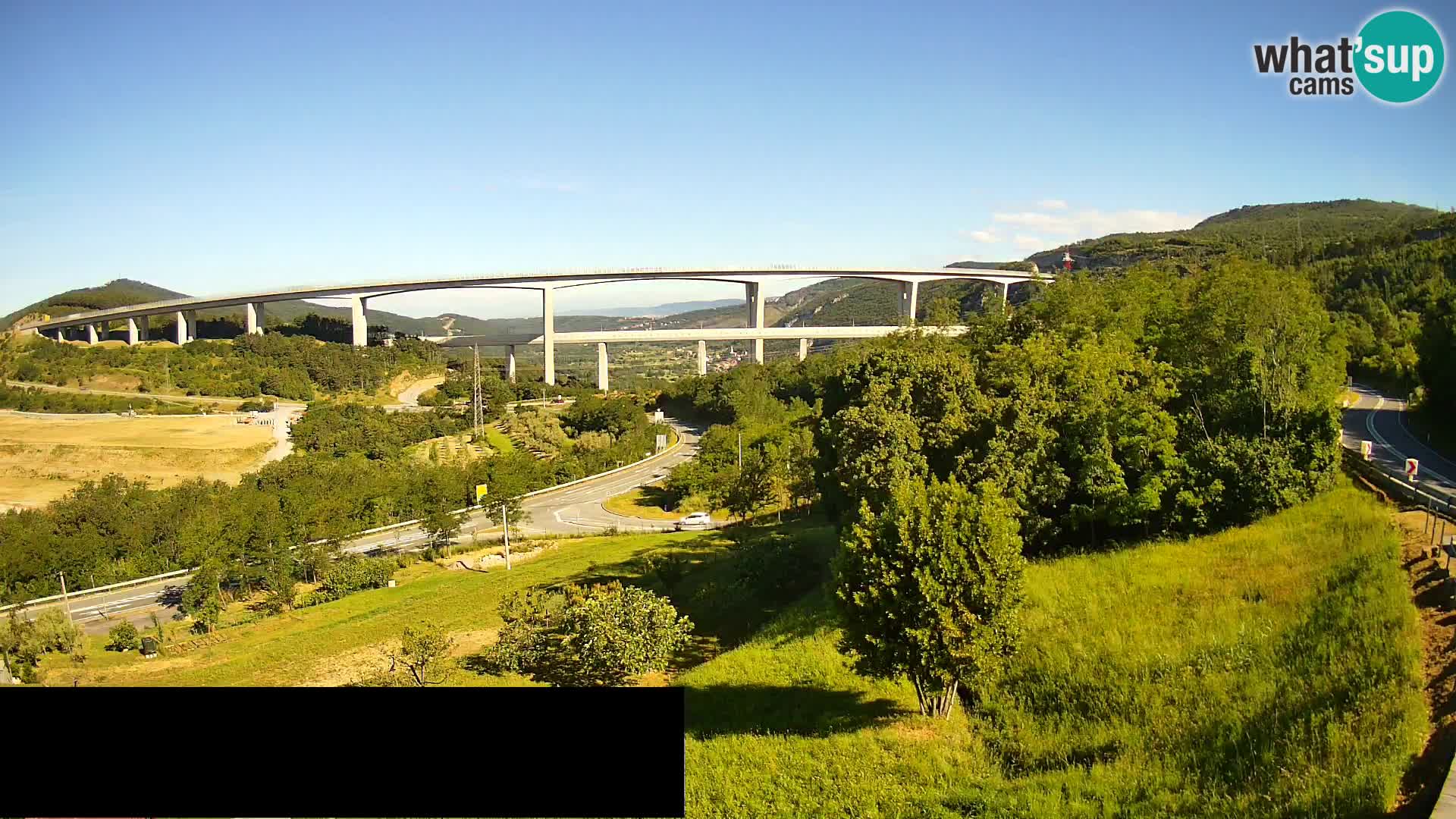 Webcam Črni Kal Viadukt – Viki Burger
