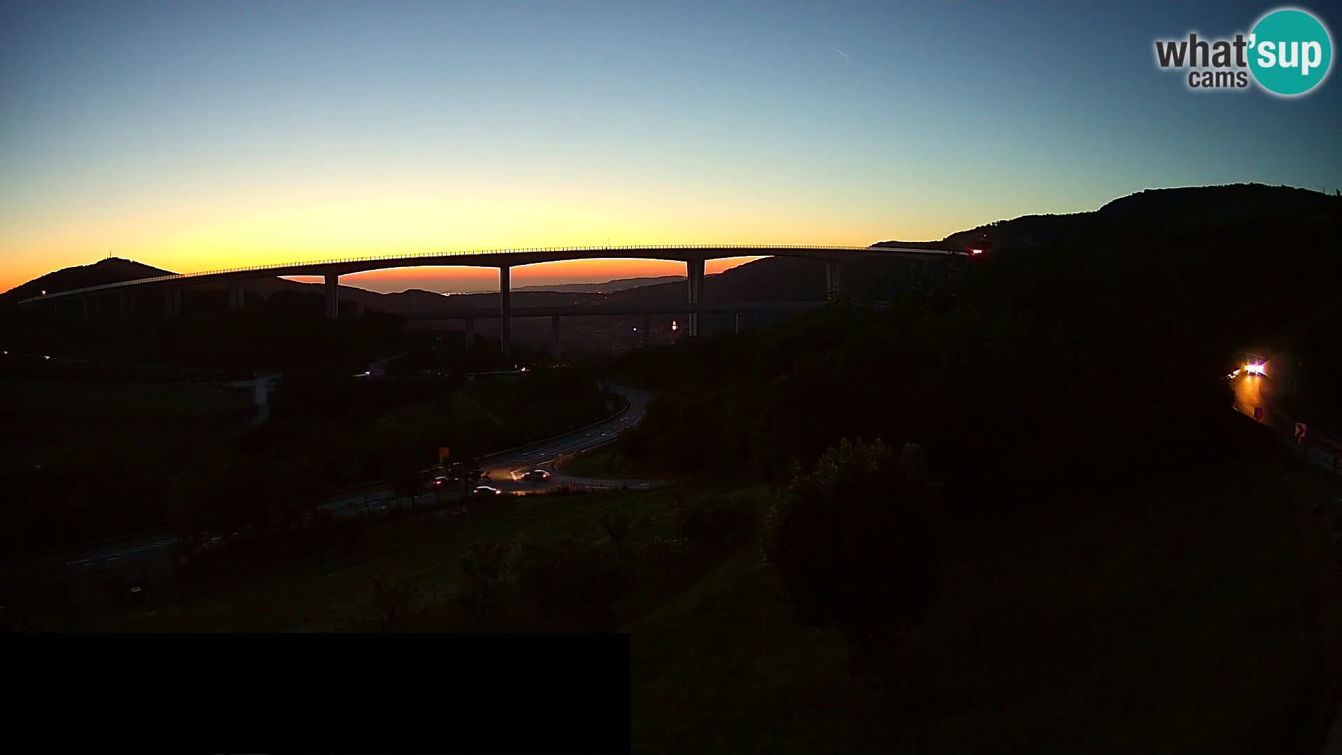 Live cam Črni Kal Viaduc – Viki Burger