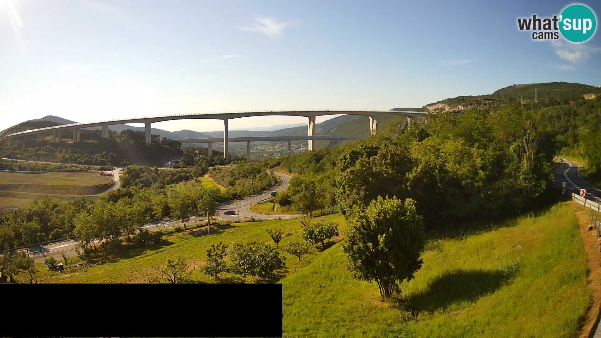 Webcam Črni Kal Viadukt – Viki Burger