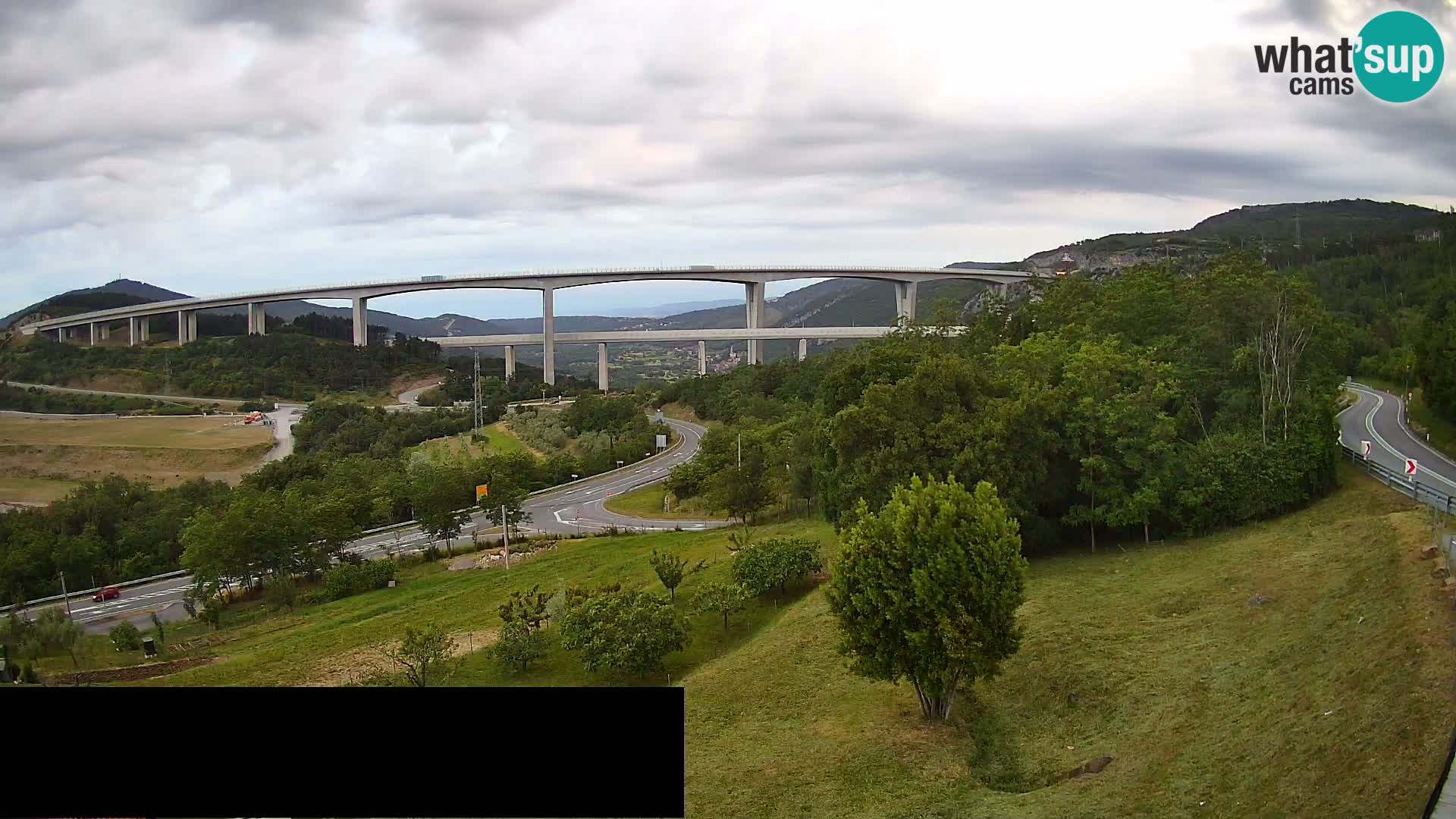 Livecam  Črni Kal Viadotto – panorama dal Viki Burger