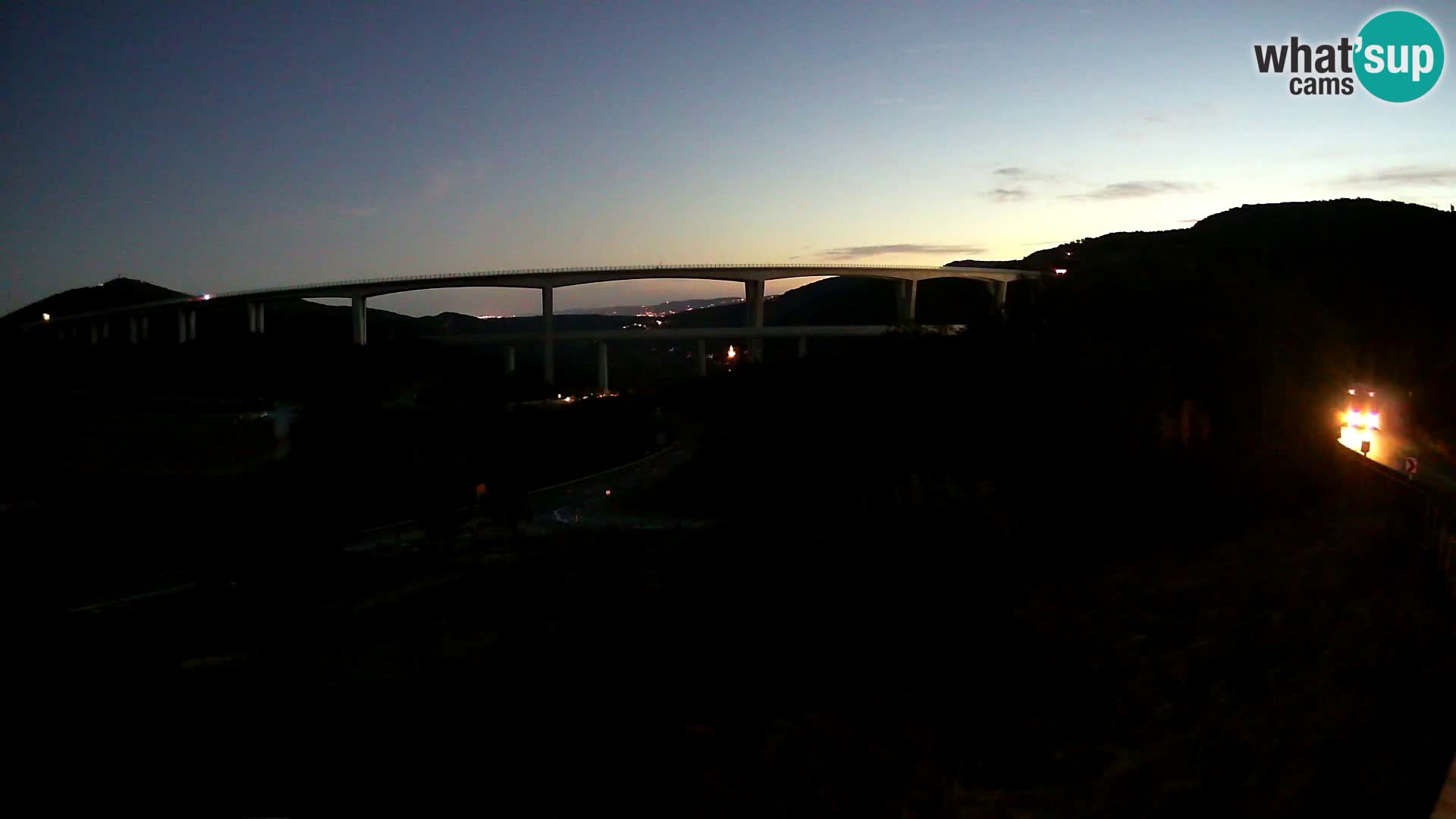 Webcam Črni Kal Viadukt – Viki Burger