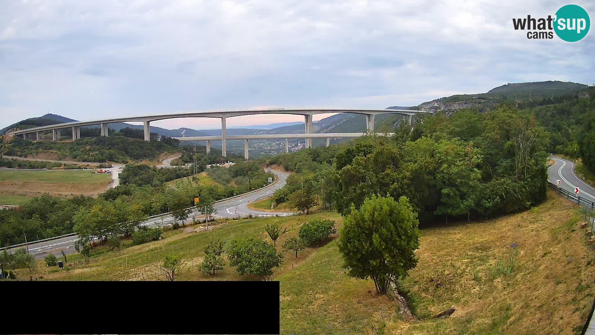 Webcam Črni Kal Viadukt – Viki Burger