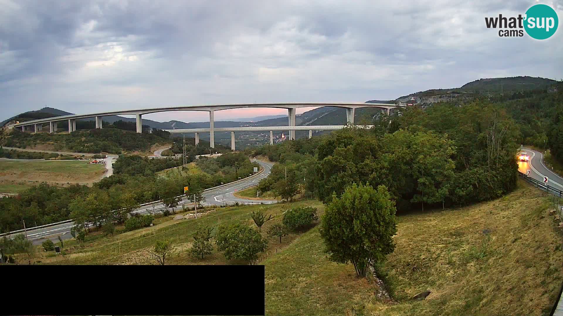 Livecam  Črni Kal Viadotto – panorama dal Viki Burger