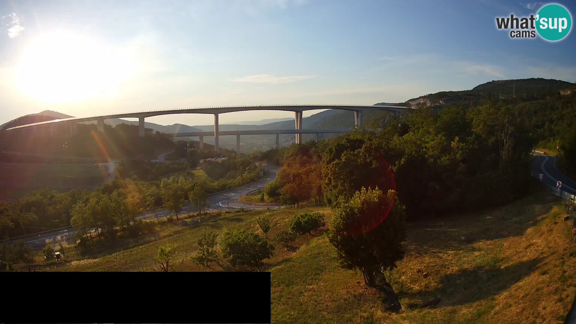 Camera en vivo Črni Kal Viaducto – Viki Burger