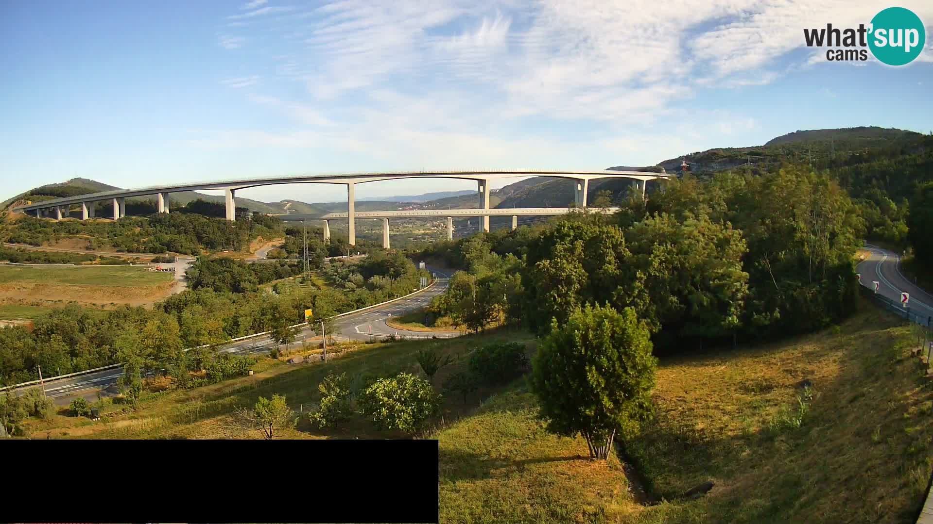 Webcam Črni Kal Viaduct – view from Viki Burger