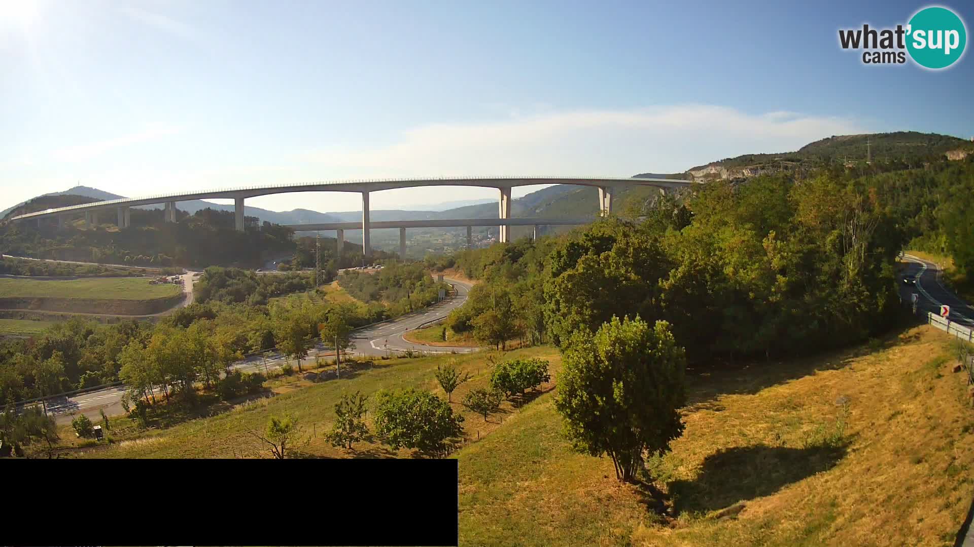 Webcam Črni Kal Viaduct – view from Viki Burger