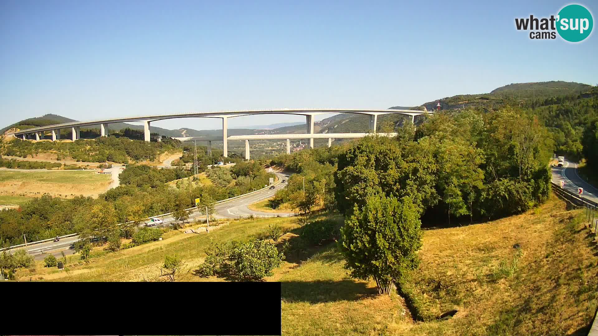 Kamera v živo Črni Kal Viadukt – pogled z Viki Burgerja