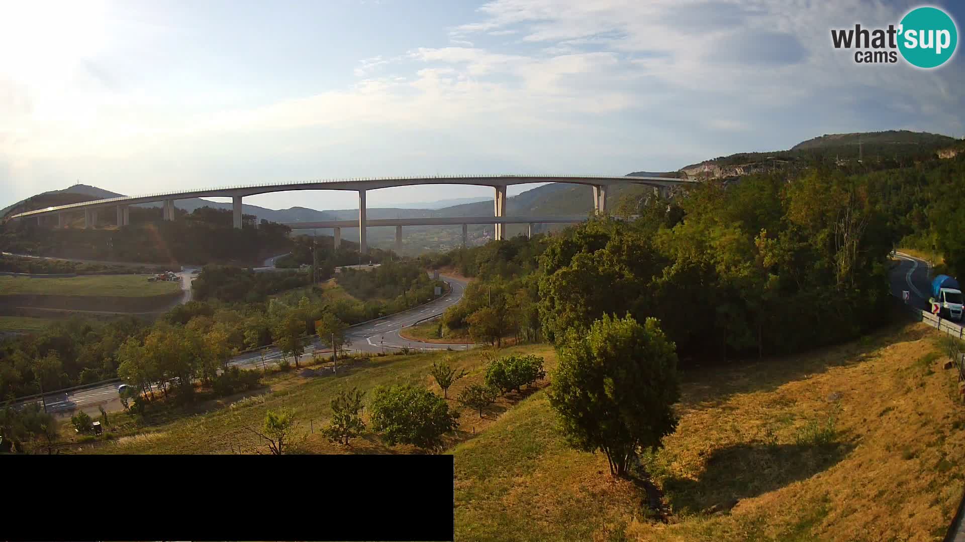 Camera en vivo Črni Kal Viaducto – Viki Burger