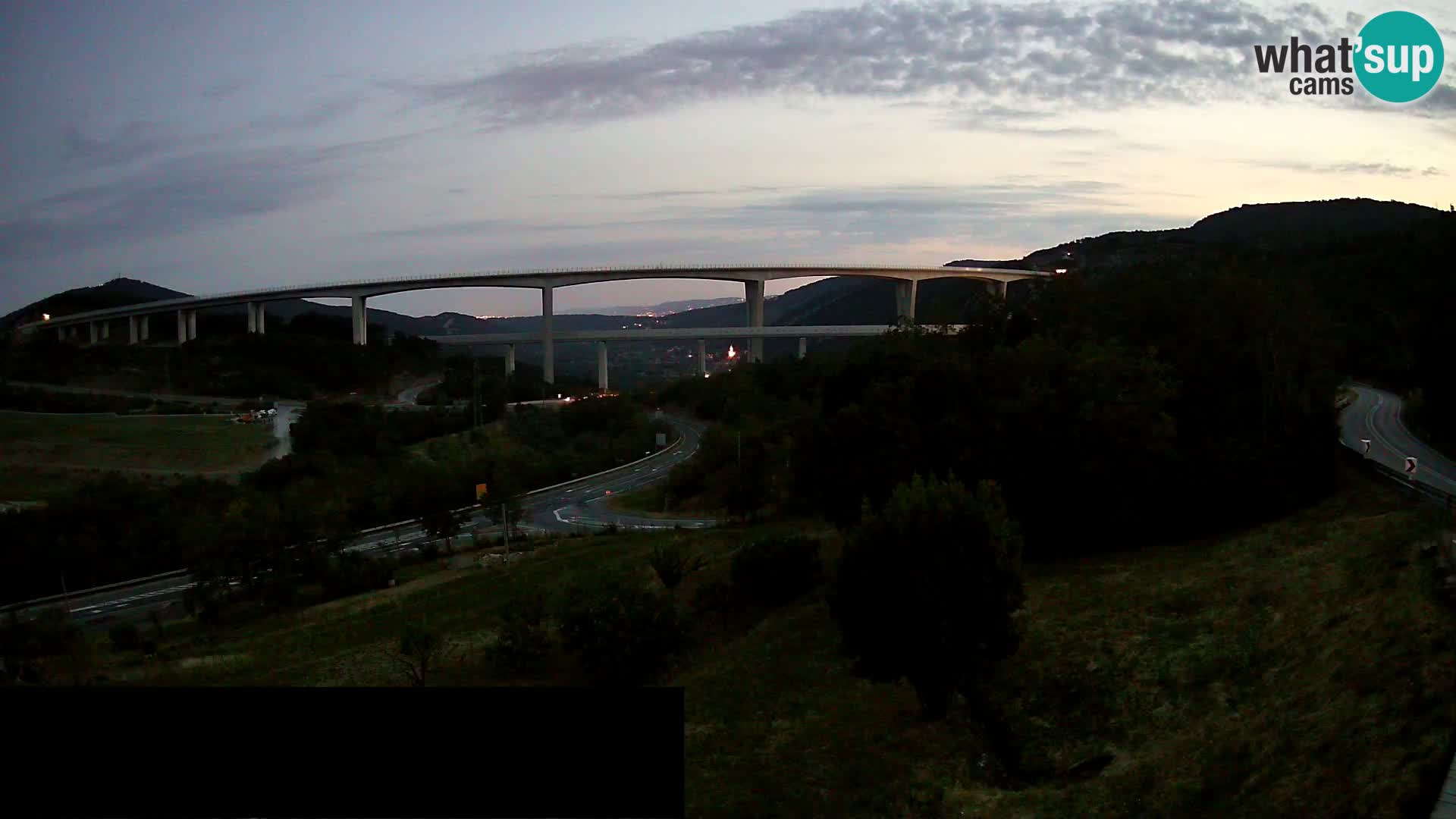 Livecam  Črni Kal Viadotto – panorama dal Viki Burger