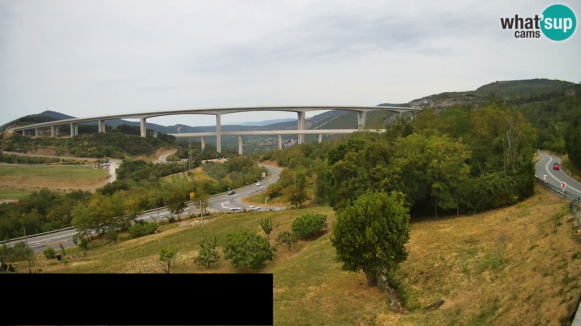 Kamera v živo Črni Kal Viadukt – pogled z Viki Burgerja