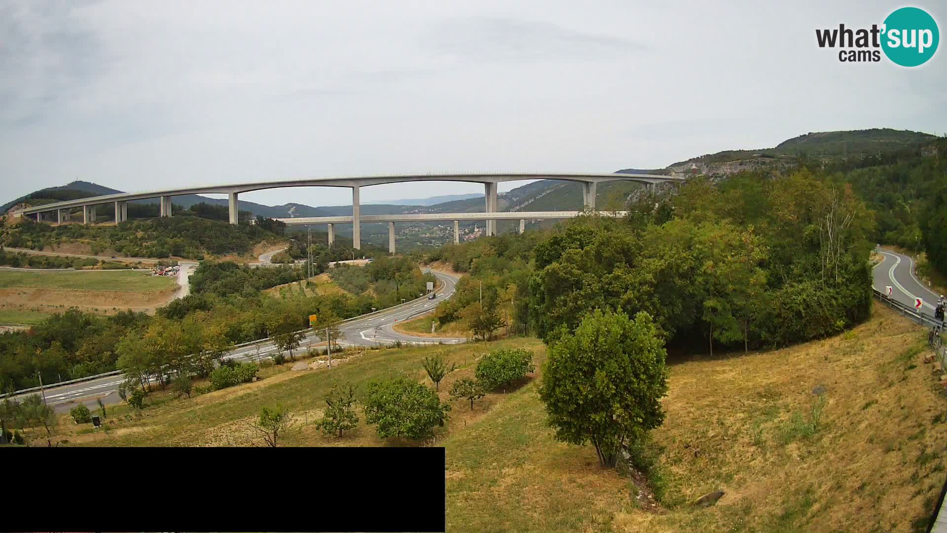 Live cam Črni Kal Viaduc – Viki Burger