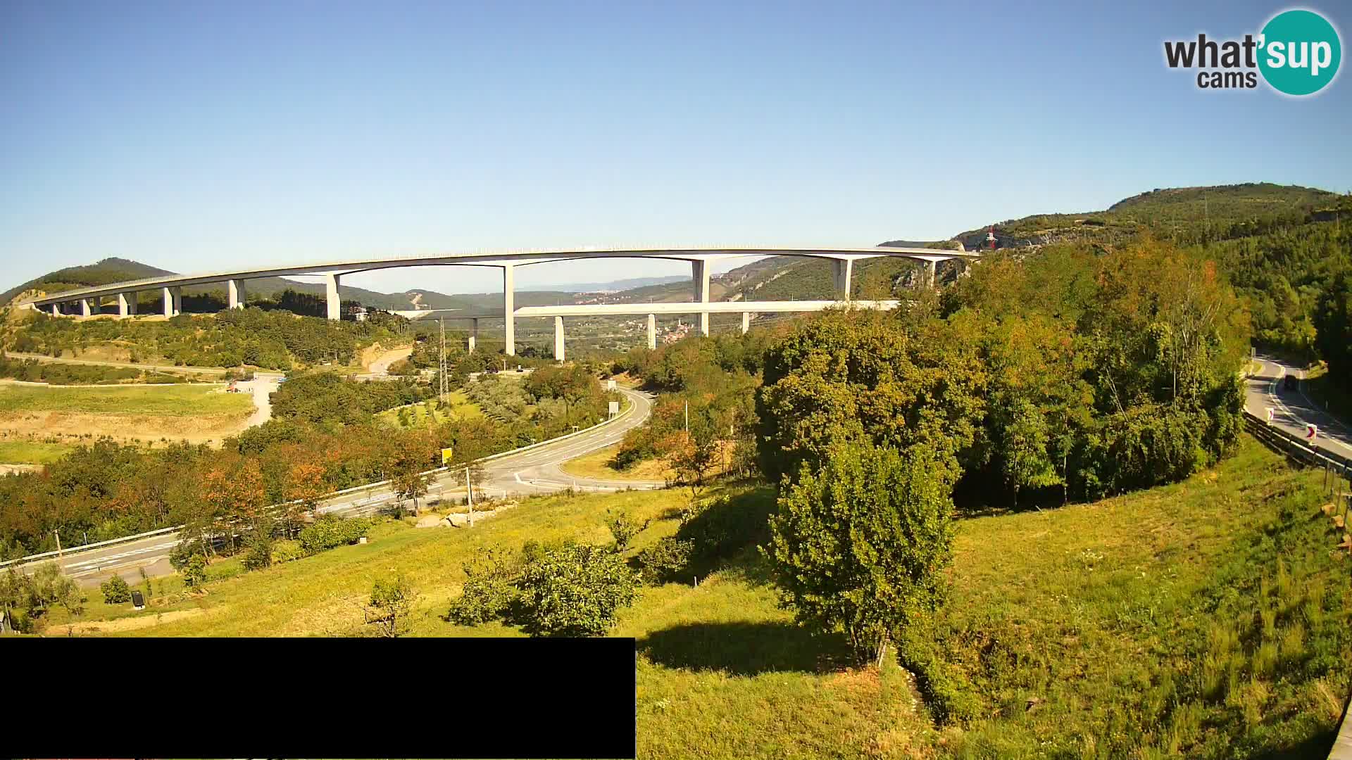 Webcam Črni Kal Viaduct – view from Viki Burger
